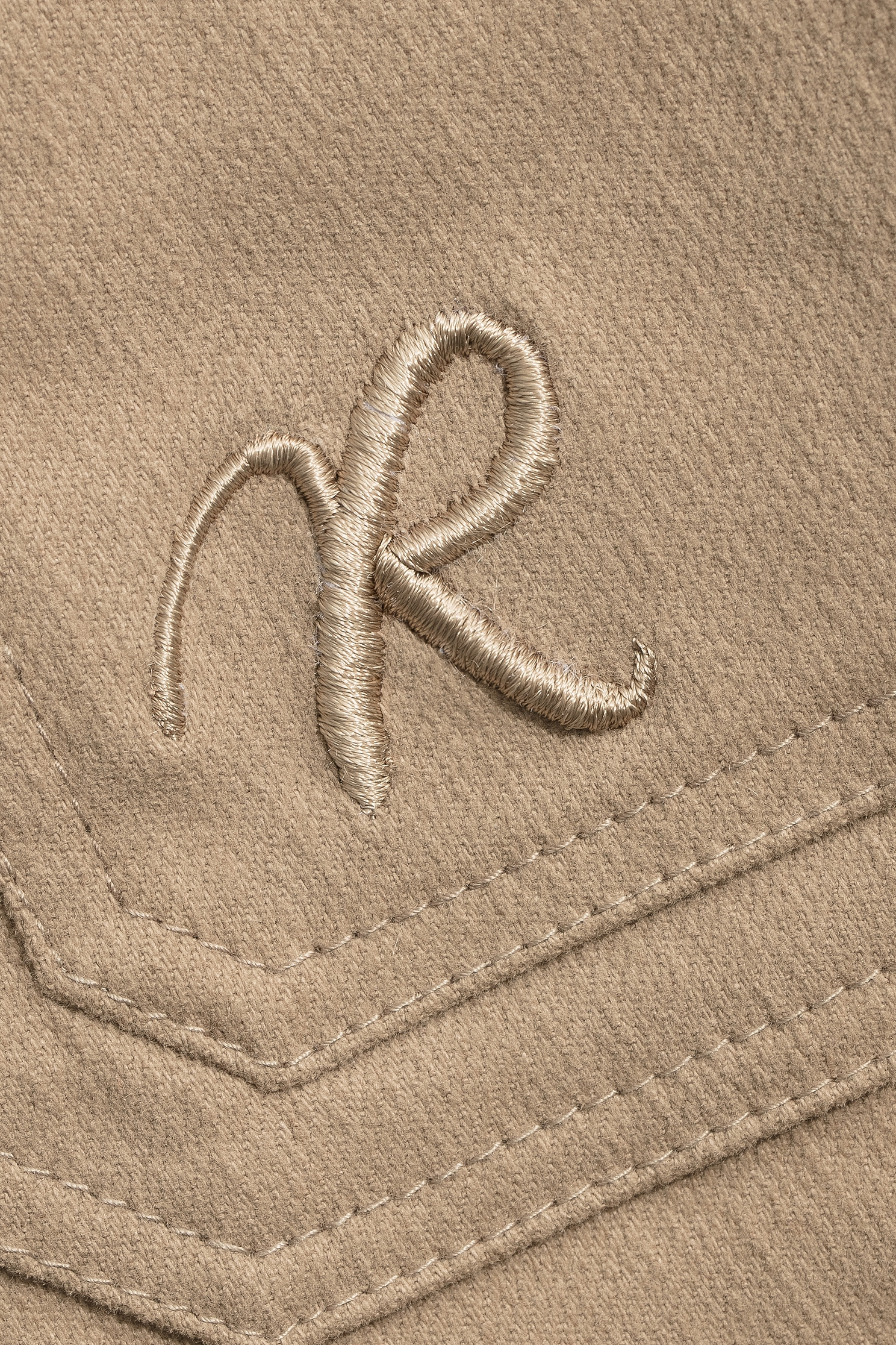 月見草色牛仔長褲月見草色牛仔長褲,牛仔,秋冬穿搭,窄管褲,褲子