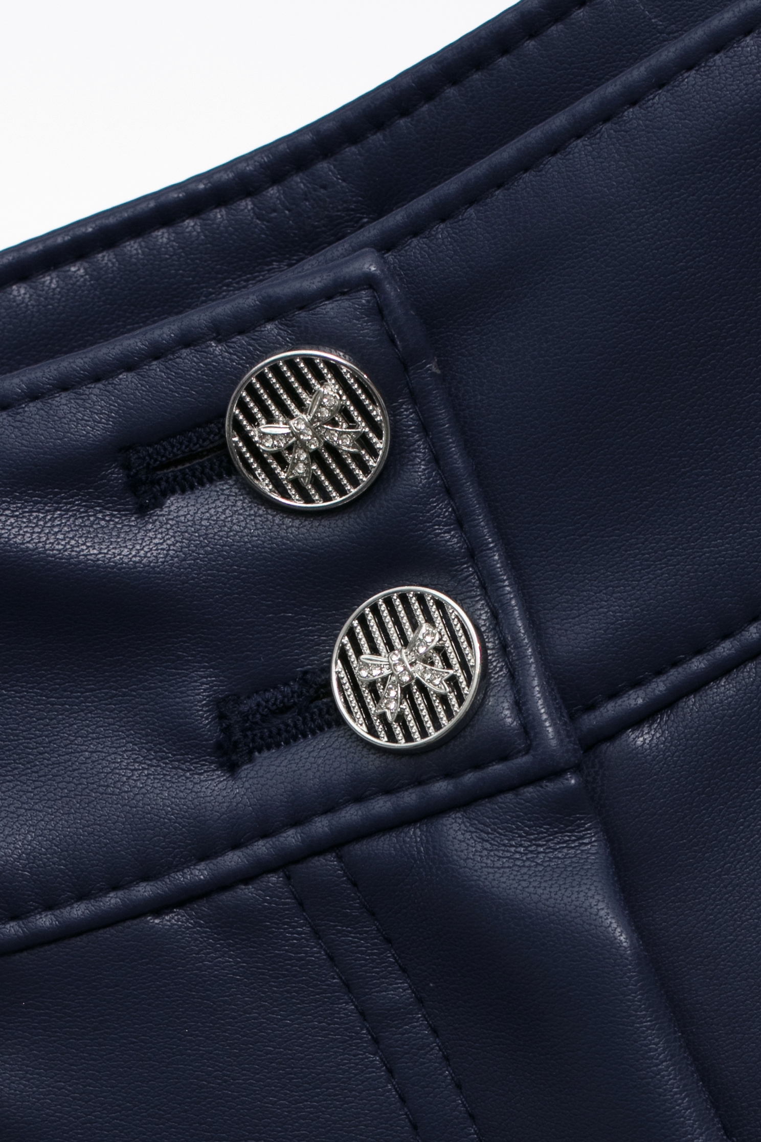 午夜藍仿皮革合身褲午夜藍仿皮革合身褲,皮革,秋冬穿搭,窄管褲,褲子