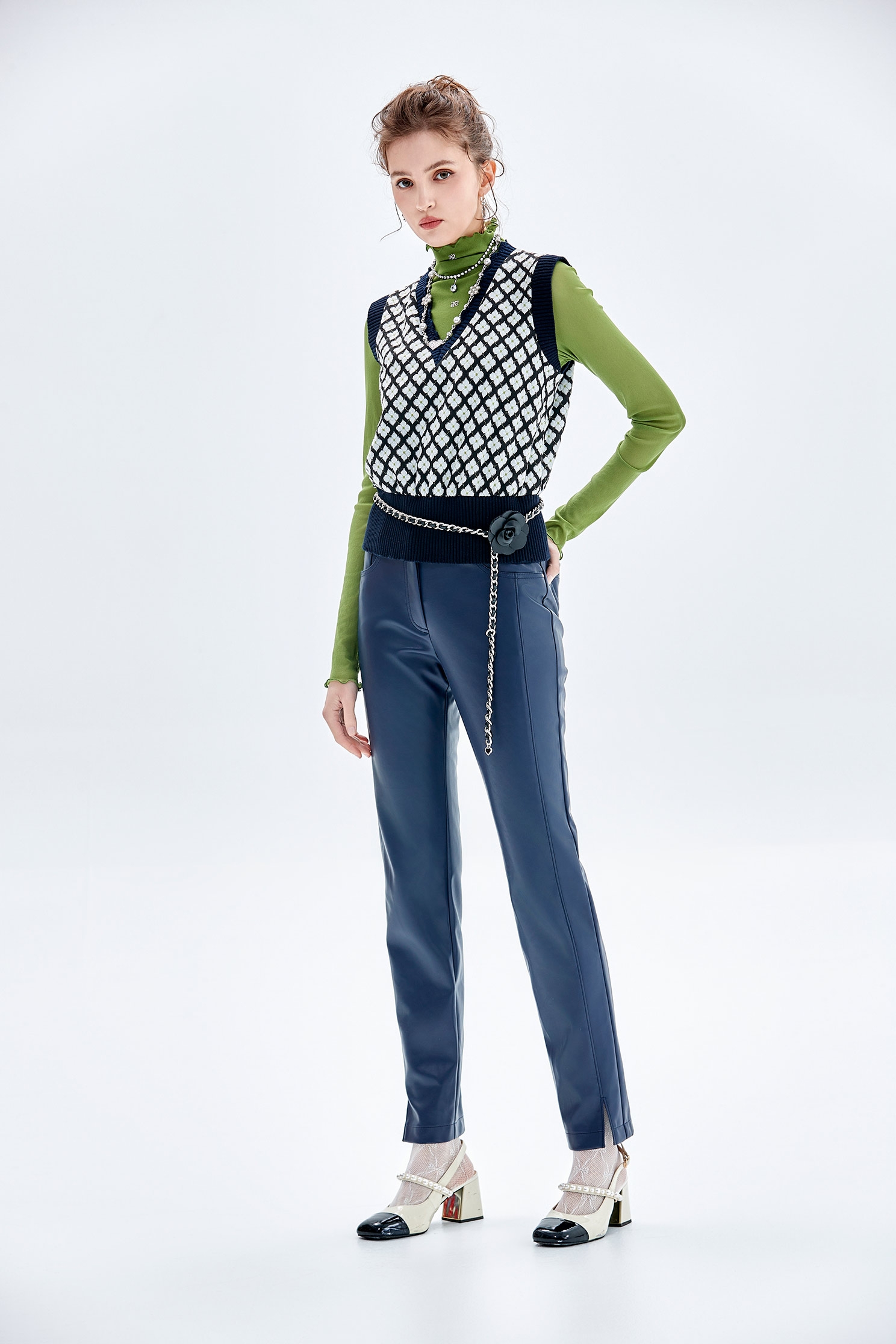 午夜藍仿皮革合身褲午夜藍仿皮革合身褲,皮革,秋冬穿搭,窄管褲,褲子