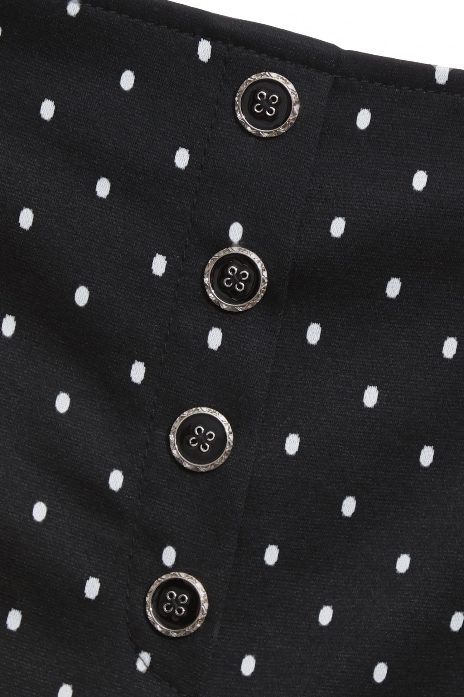 黑白小圓點鬆緊短褲黑白小圓點鬆緊短褲,上班OL穿搭,時髦成套搭配,波點,短褲,秋冬穿搭