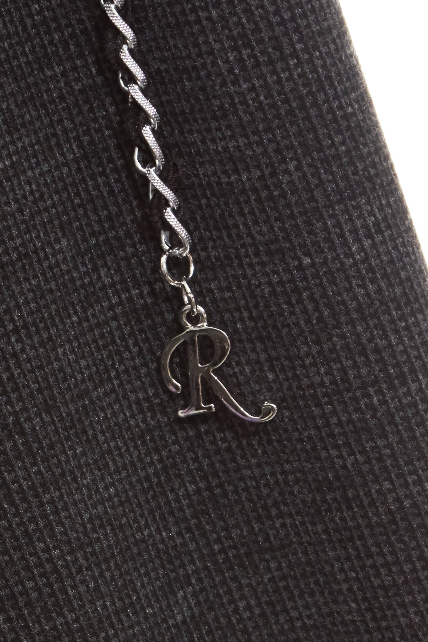 小香風珠鏈條錐形褲小香風珠鏈條錐形褲,小香風,春夏穿搭,珍珠,皮革,褲子