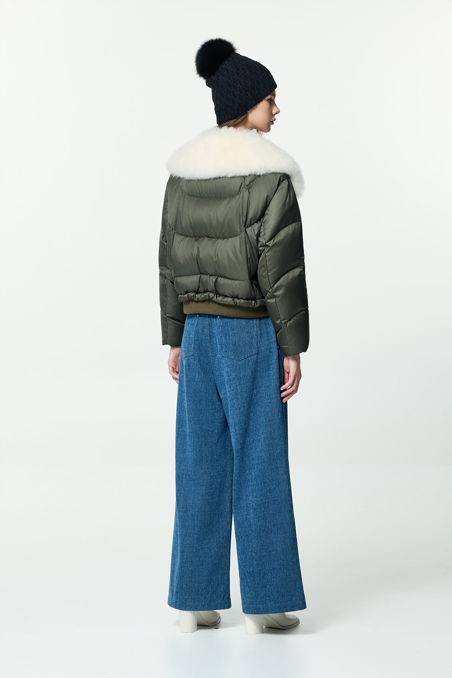 閃亮復古藍牛仔寬褲閃亮復古藍牛仔寬褲,丹寧,寬褲,牛仔,牛仔褲,秋冬穿搭,約會特輯,純棉,褲子