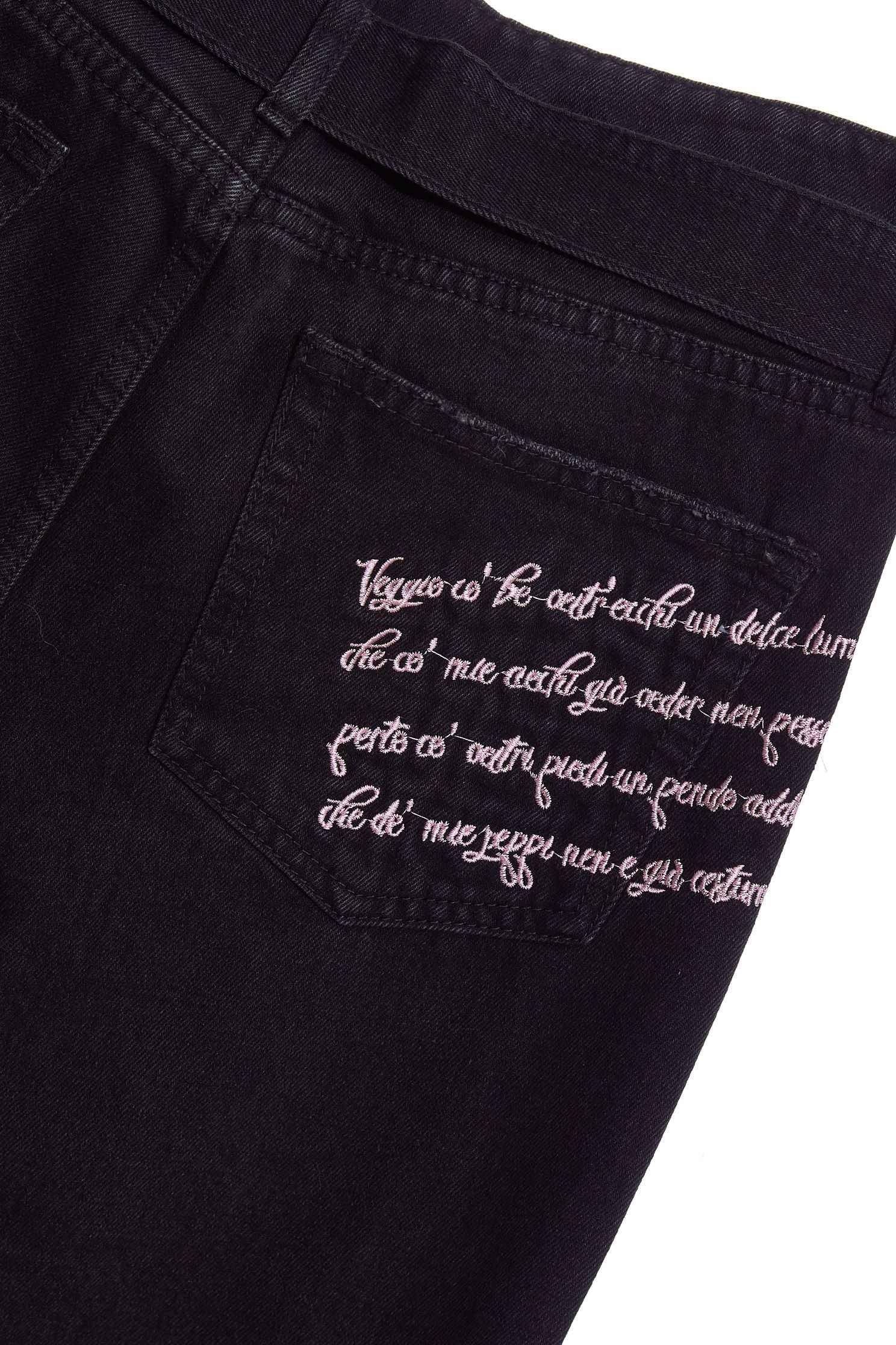 Back pocket embroidered with strap denim trousers,Tanning,embroidery,cowboy,Jeans,Women's denim trousers,embroidered,長褲,Black jeans,Black trousers