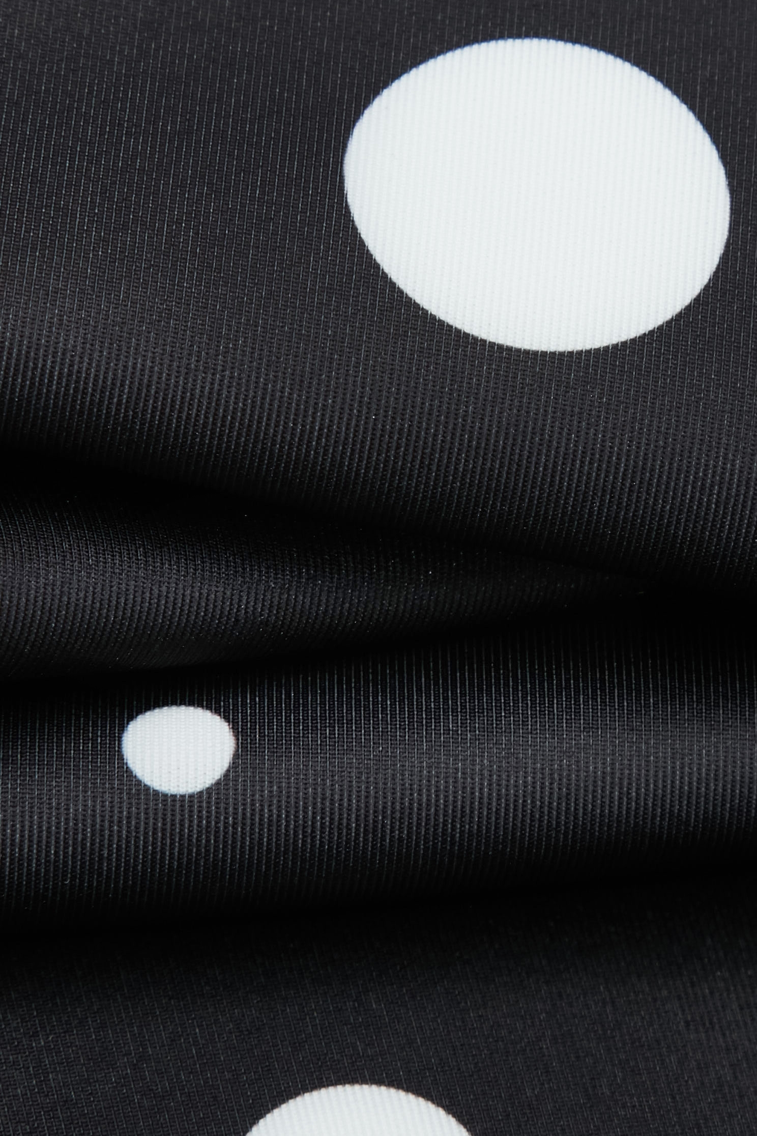 經典波爾卡點點長褲經典波爾卡點點長褲,春夏穿搭,時髦成套搭配,波點,窄管褲,褲子,針織