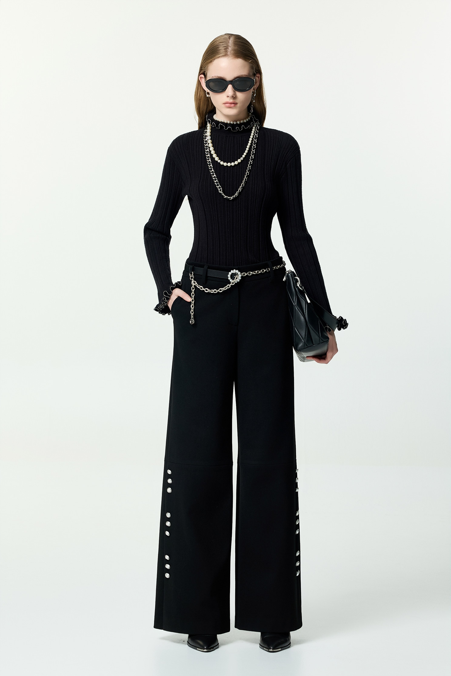 溫暖磨毛感彈性寬褲溫暖磨毛感彈性寬褲,上班OL穿搭,寬褲,秋冬穿搭,簡約穿搭,褲子,黑色褲子