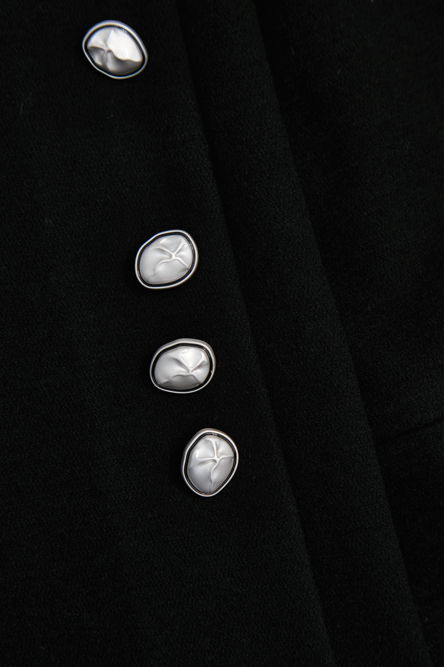 溫暖磨毛感彈性寬褲溫暖磨毛感彈性寬褲,上班OL穿搭,寬褲,秋冬穿搭,簡約穿搭,褲子,黑色褲子