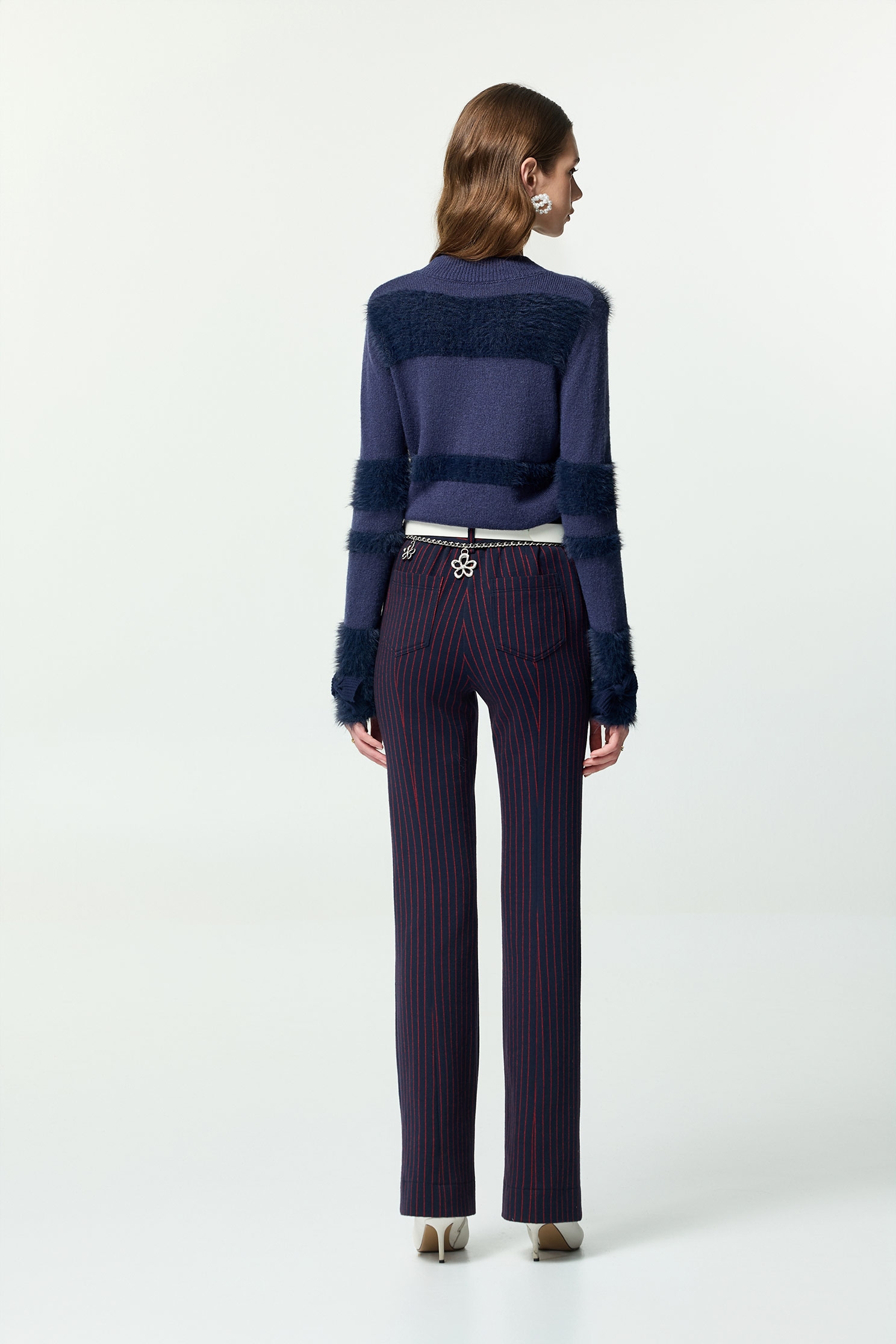 火焰色條紋喇叭長褲火焰色條紋喇叭長褲,上班OL穿搭,喇叭褲,條紋,秋冬穿搭,約會特輯,褲子,針織,長褲