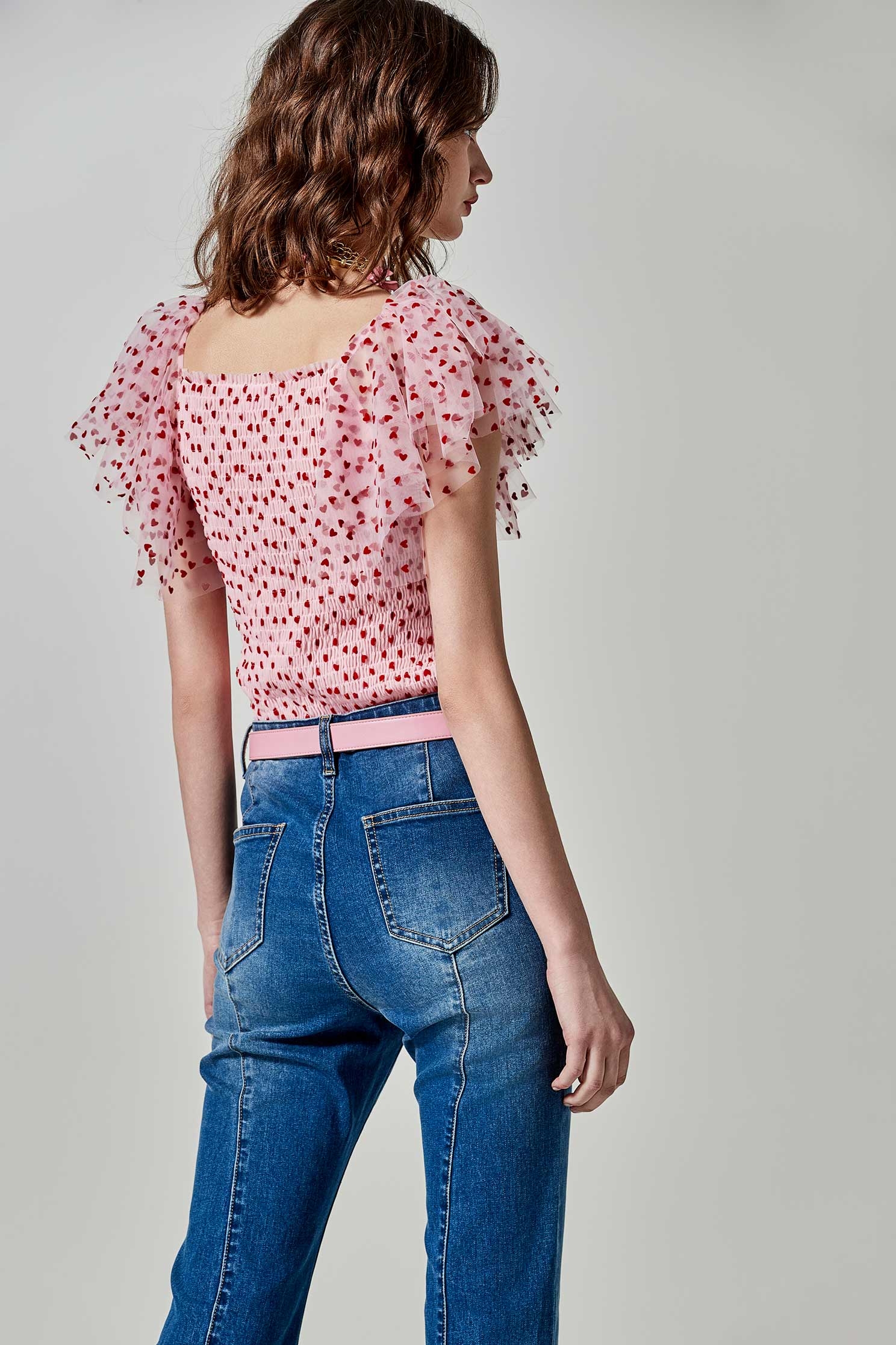 綴花瓣花腰帶牛仔長褲綴花瓣花腰帶牛仔長褲,春夏穿搭,牛仔,牛仔褲,珍珠,褲子