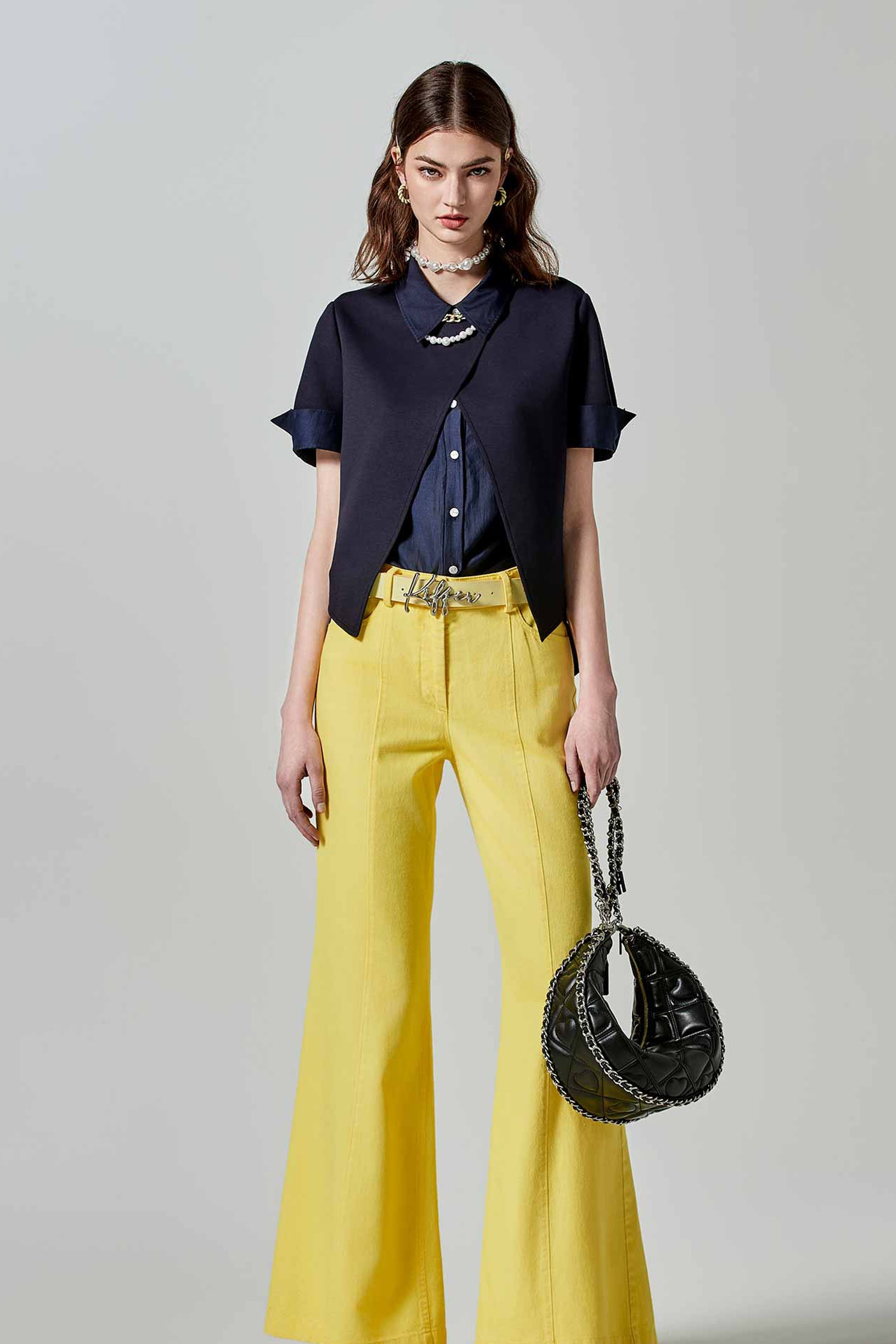 香蕉黃牛仔喇叭褲香蕉黃牛仔喇叭褲,春夏穿搭,牛仔,牛仔褲,牛仔長褲,褲子