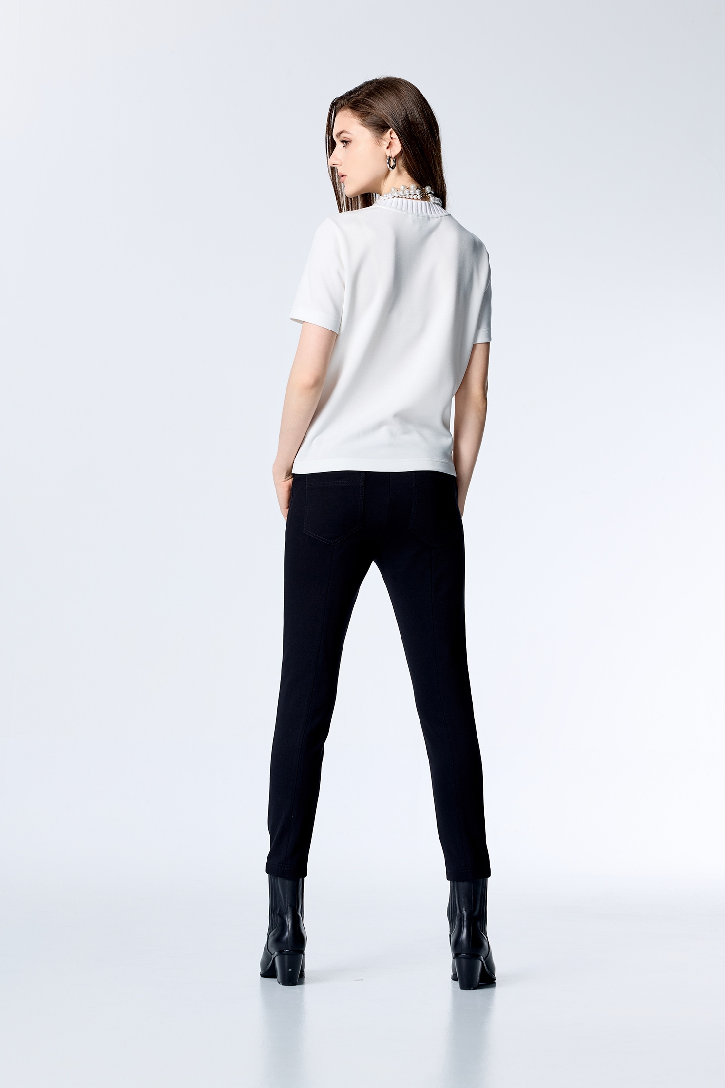 金屬釦環九分窄管褲金屬釦環九分窄管褲,上班OL穿搭,春夏穿搭,窄管褲,褲子,黑色褲子