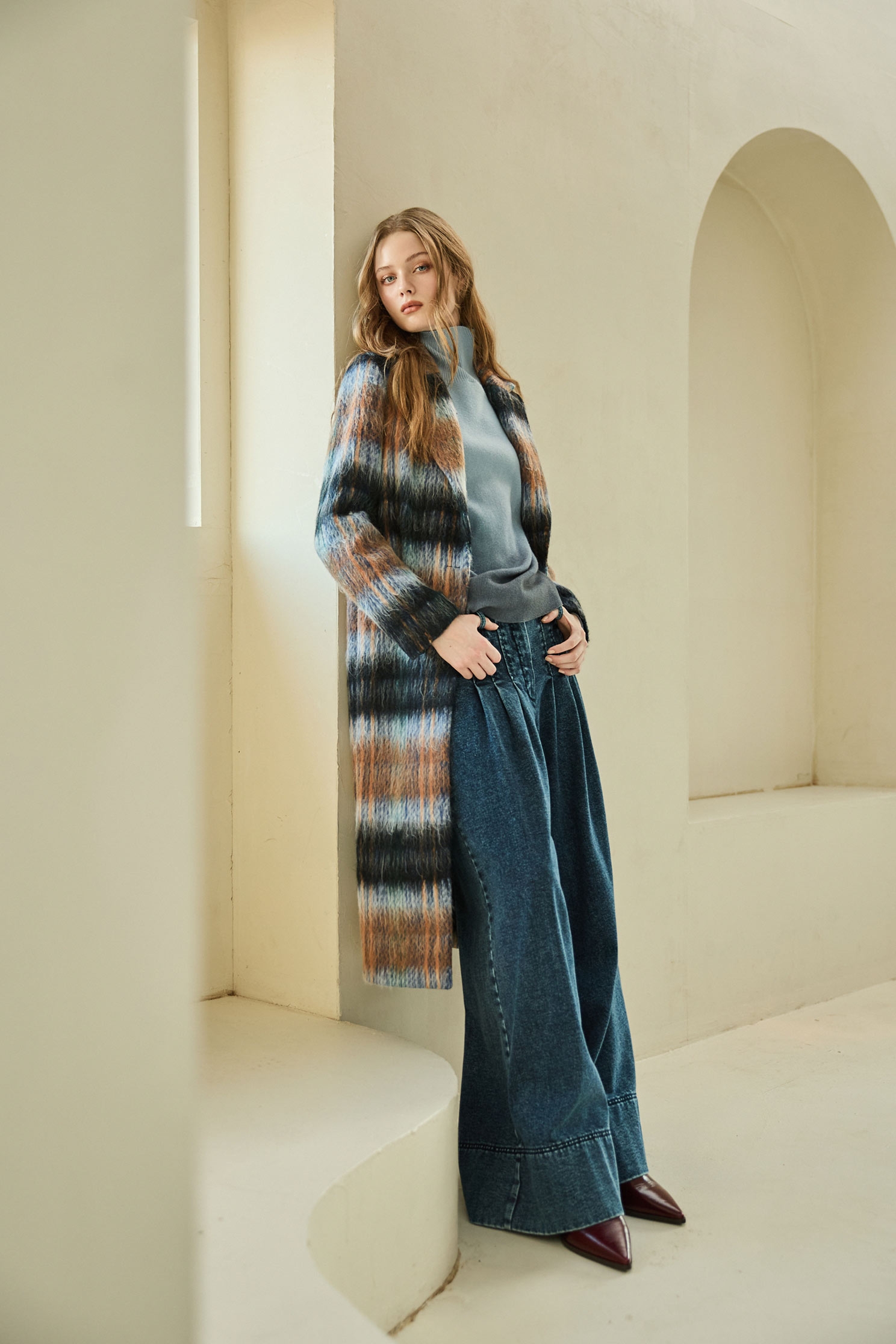 內刷毛寬腿牛仔褲內刷毛寬腿牛仔褲,上班OL穿搭,丹寧,人氣商品,春夏穿搭,牛仔,牛仔褲,約會特輯