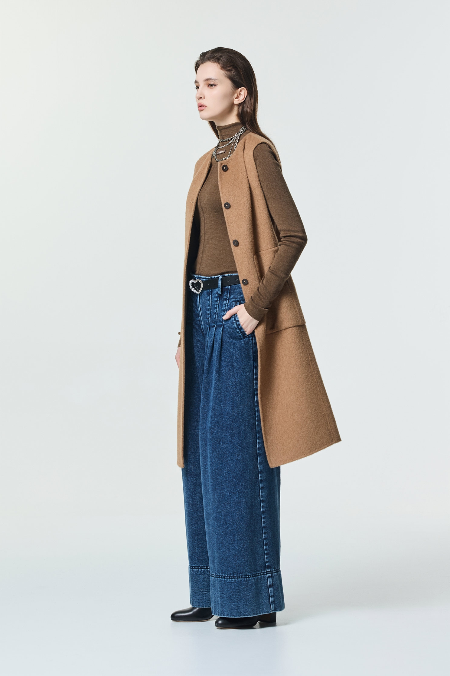 內刷毛寬腿牛仔褲內刷毛寬腿牛仔褲,上班OL穿搭,丹寧,人氣商品,春夏穿搭,牛仔,牛仔褲,約會特輯