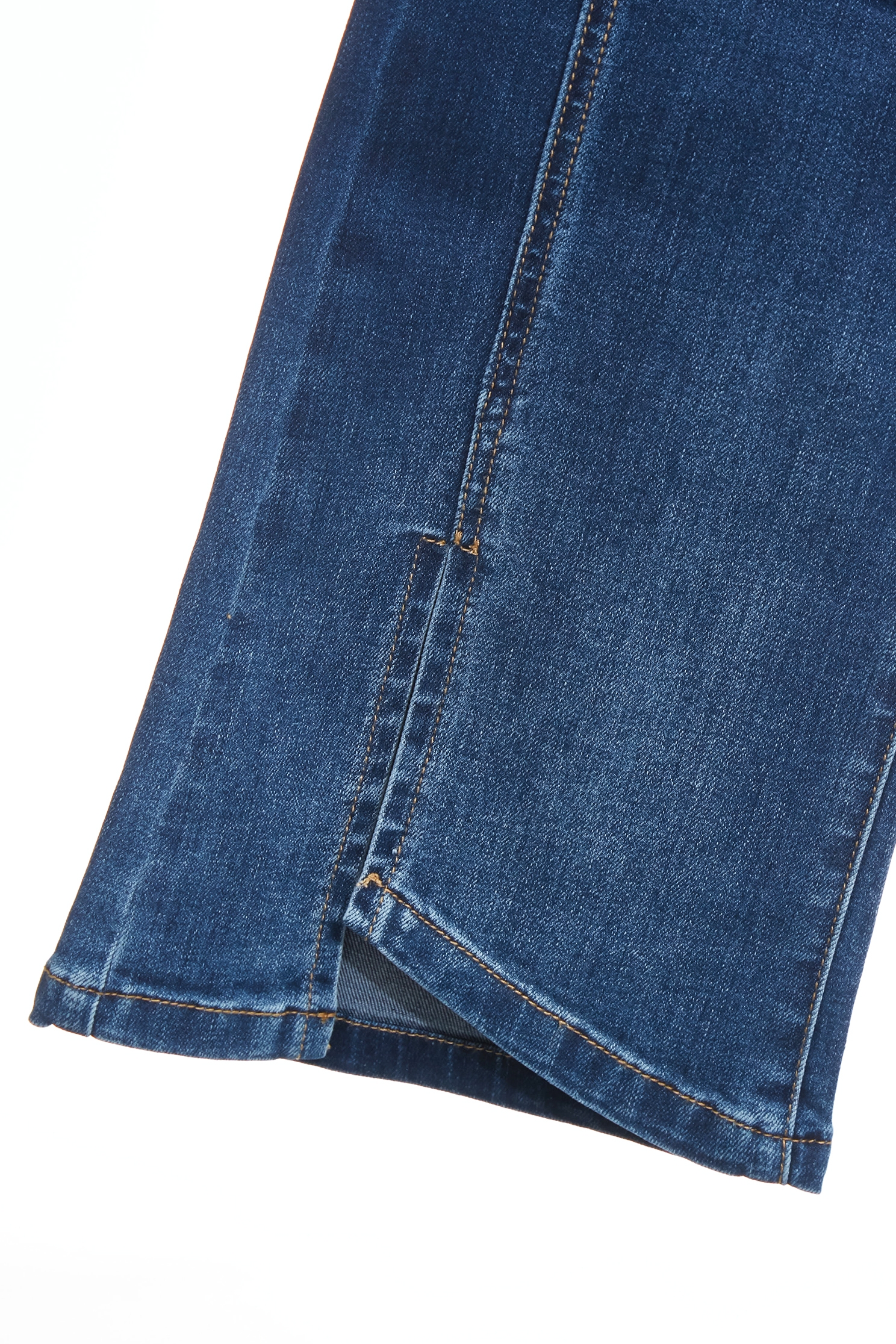 雙腰頭漸層牛仔喇叭長褲雙腰頭漸層牛仔喇叭長褲,上班OL穿搭,丹寧,喇叭褲,春夏穿搭,牛仔,牛仔褲,約會特輯,蝴蝶結,褲子,長褲