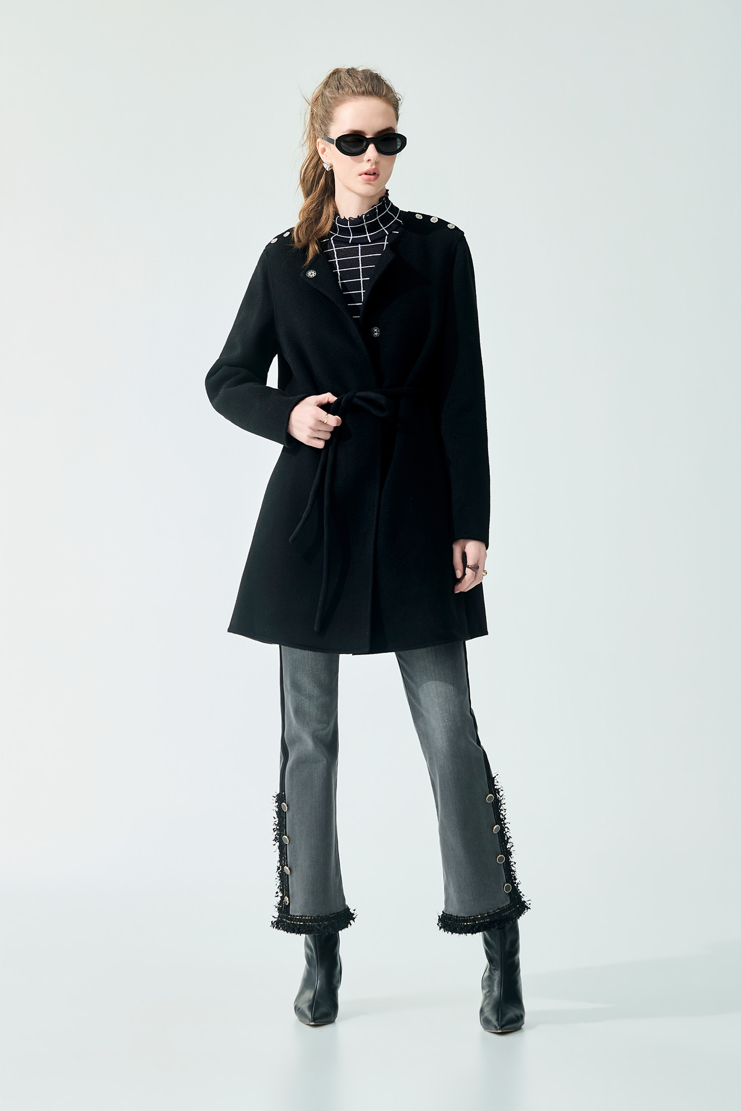 灰黑洗色流蘇織帶彈性九分褲灰黑洗色流蘇織帶彈性九分褲,上班OL穿搭,丹寧,春夏穿搭,牛仔,牛仔褲,簡約穿搭,約會特輯