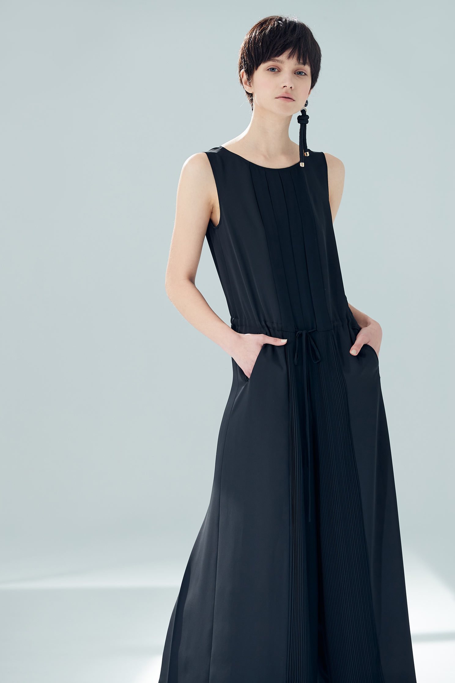 Folding trousers,culottespants,pants,jumpsuit,pants,blacktrousers