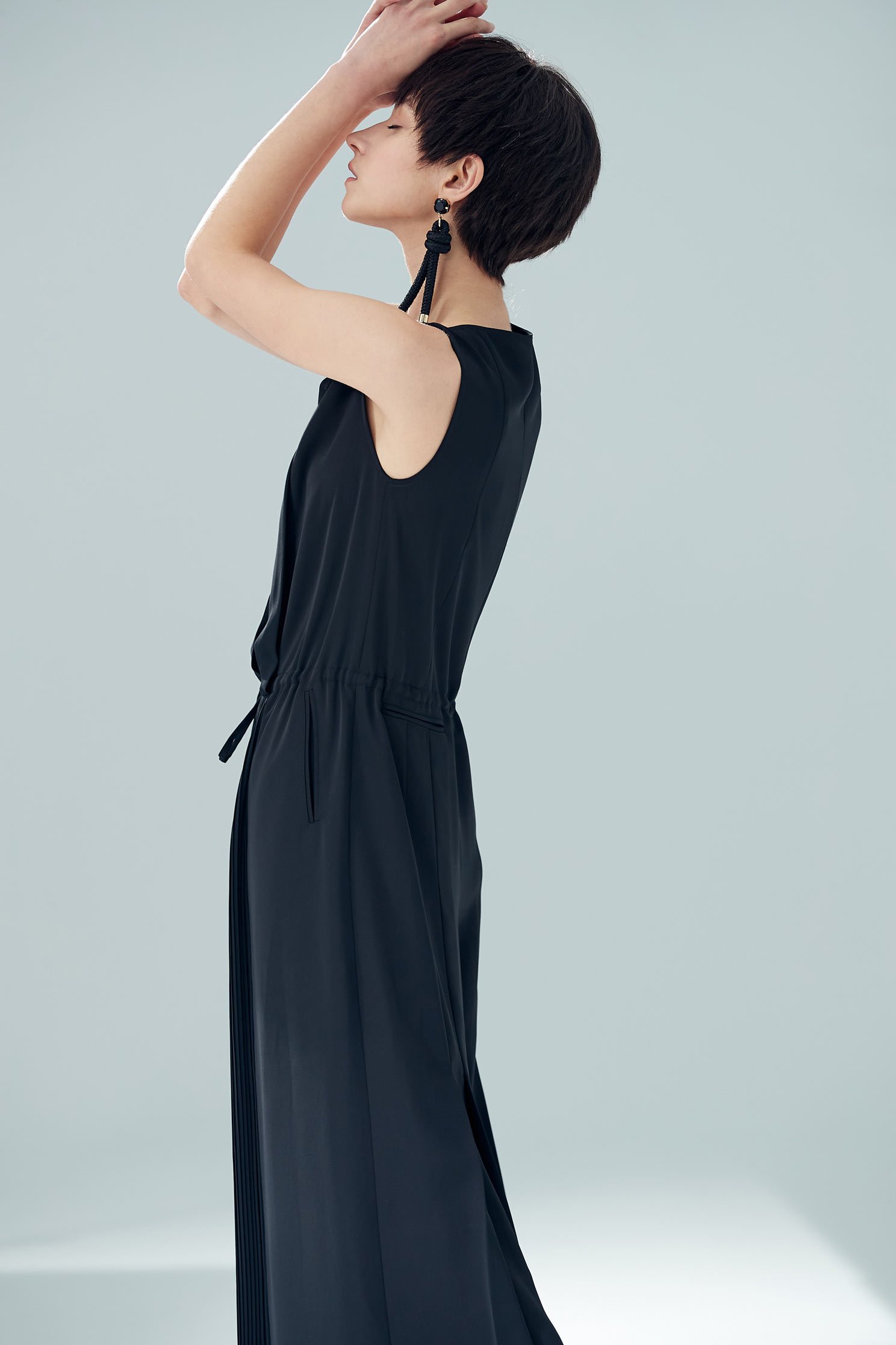 Folding trousers,culottespants,pants,jumpsuit,pants,blacktrousers