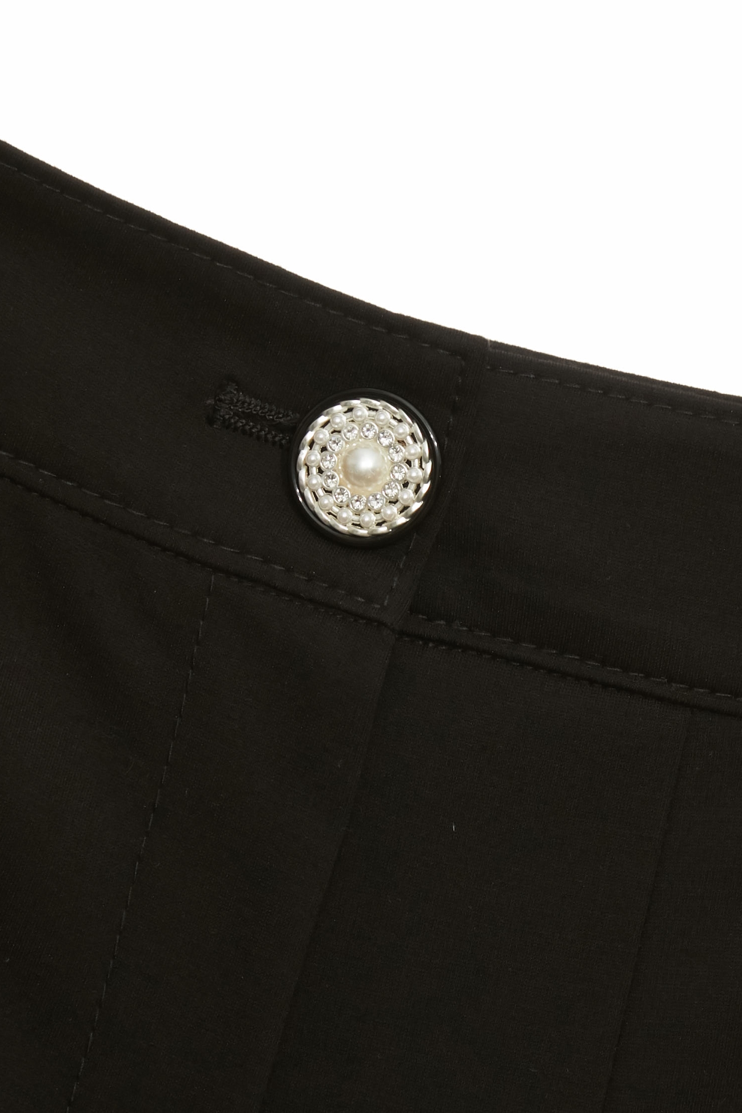 極致黑修身抓褶變化寬褲極致黑修身抓褶變化寬褲,寬褲,春夏穿搭,珍珠,褲子,黑色褲子