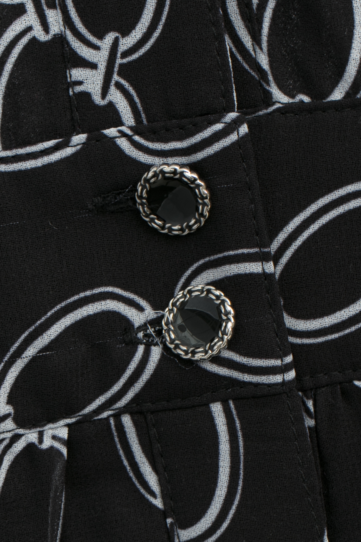 黑底白鍊條印花雪紡長洋裝黑底白鍊條印花雪紡長洋裝,一般洋裝,人氣商品,春夏穿搭,雪紡