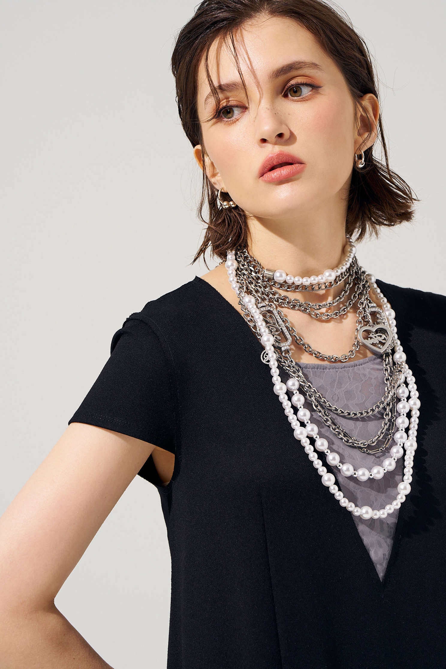 黑灰假兩件式長洋裝黑灰假兩件式長洋裝,一般洋裝,春夏穿搭,洋裝特輯,短袖洋裝,蕾絲,長洋裝,黑色洋裝