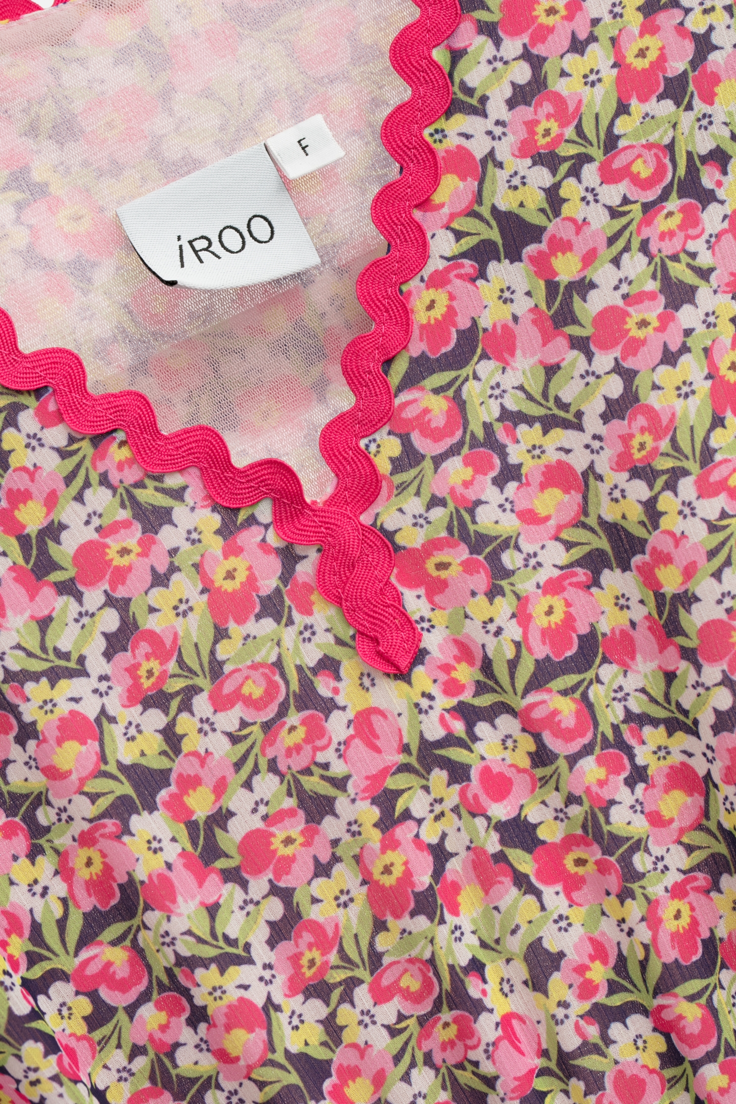 花菱草印花荷葉袖洋裝花菱草印花荷葉袖洋裝,一般洋裝,印花洋裝,小禮服,春夏穿搭,洋裝特輯,荷葉,雪紡,雪紡洋裝