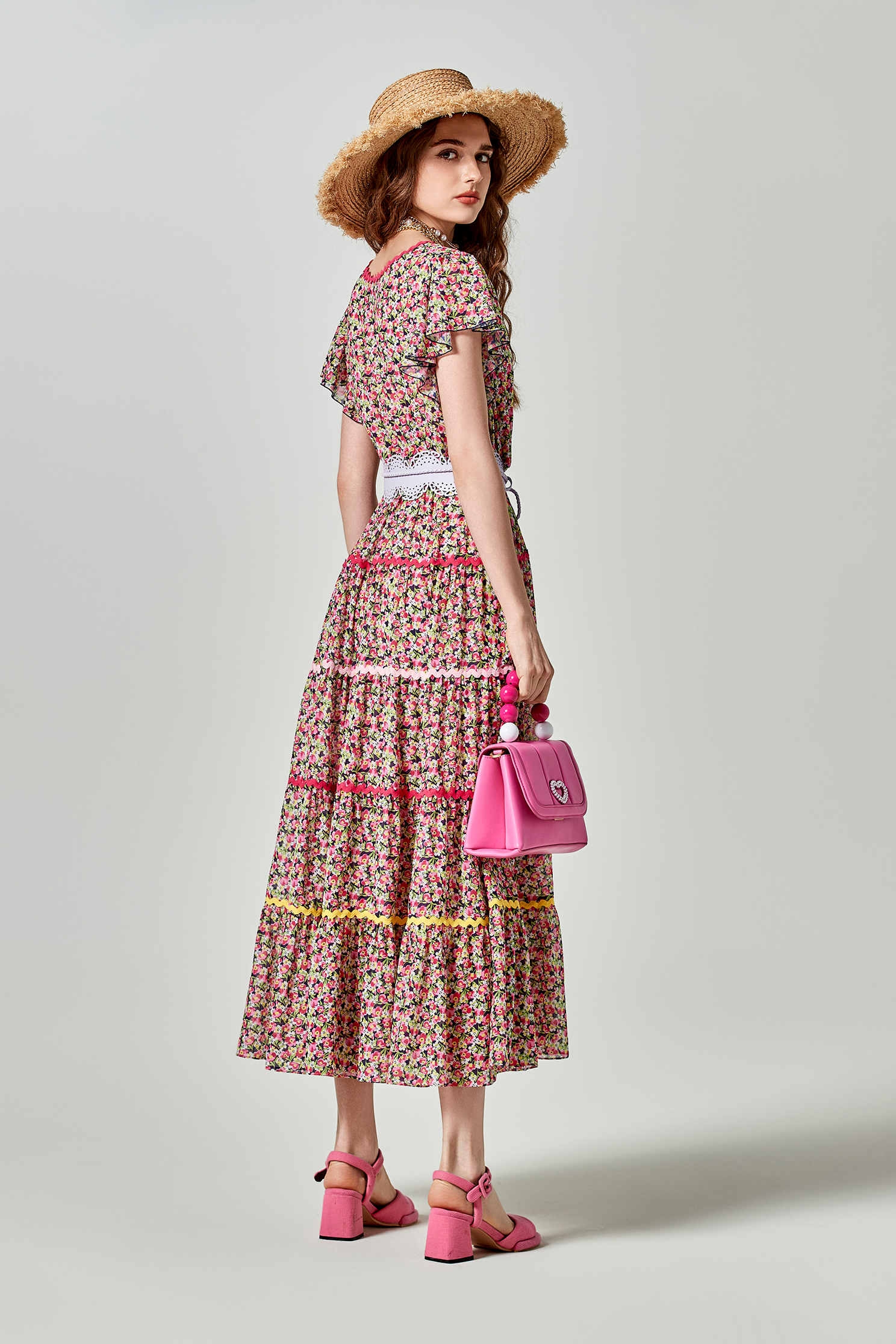 花菱草印花荷葉袖洋裝花菱草印花荷葉袖洋裝,一般洋裝,印花洋裝,小禮服,春夏穿搭,洋裝特輯,荷葉,雪紡,雪紡洋裝