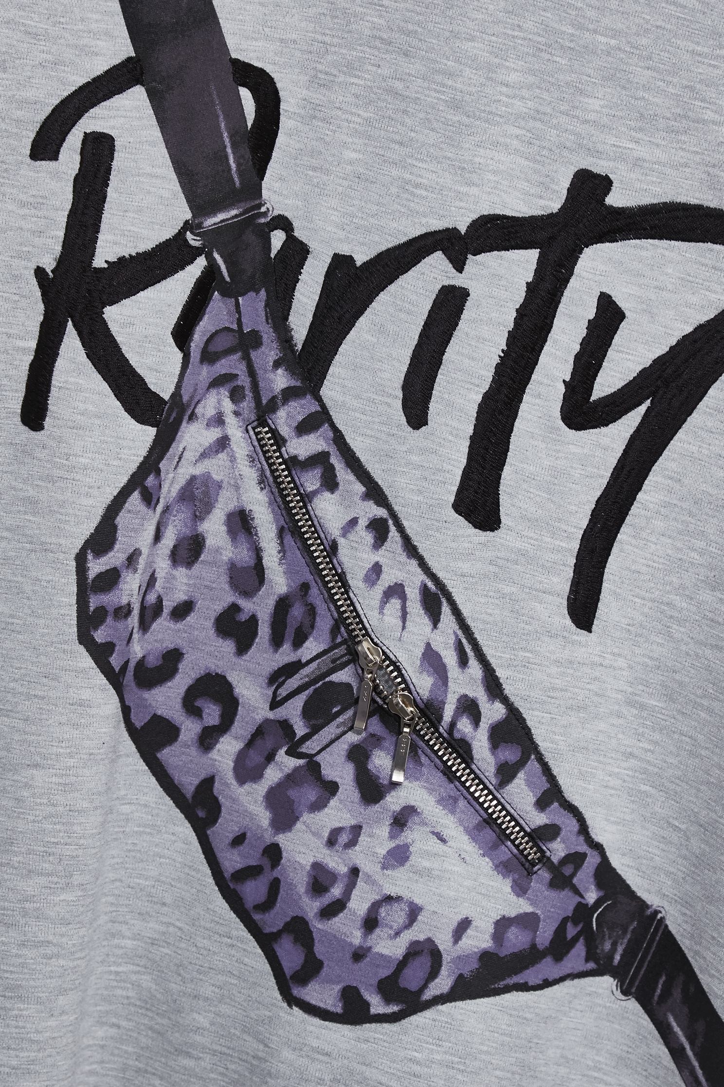 自帶腰包印花Ｔ恤上衣自帶腰包印花Ｔ恤上衣,一般洋裝,上衣,刺繡,春夏穿搭