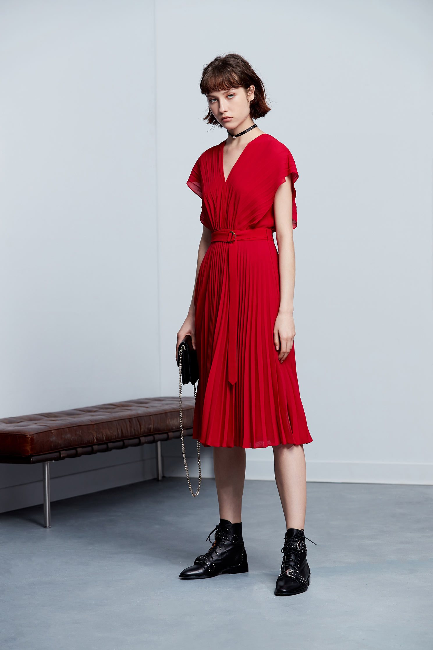 .,v-neckdress,dress,pleats,pleatedskirt,shortsleevedress