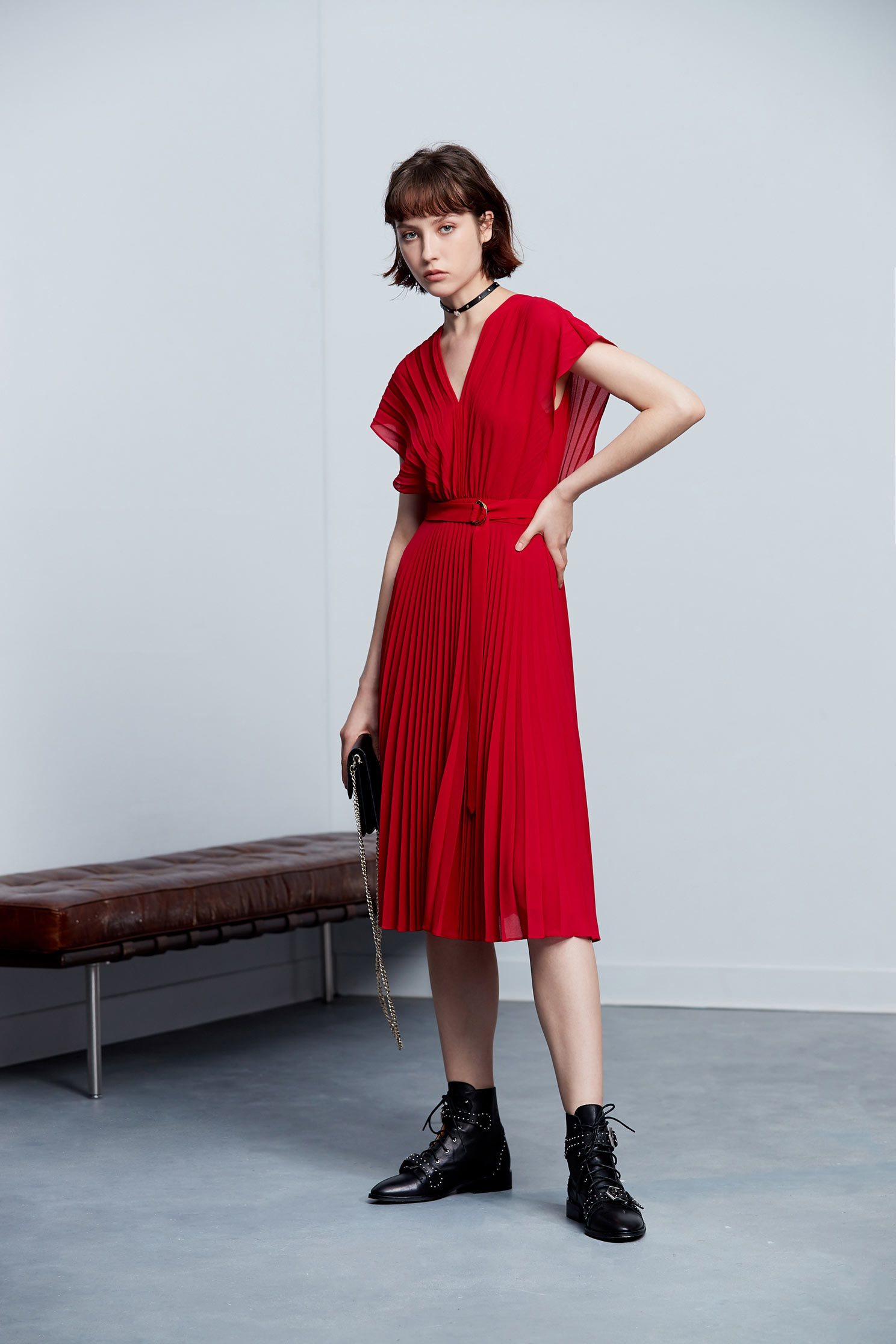 .,v-neckdress,dress,pleats,pleatedskirt,shortsleevedress