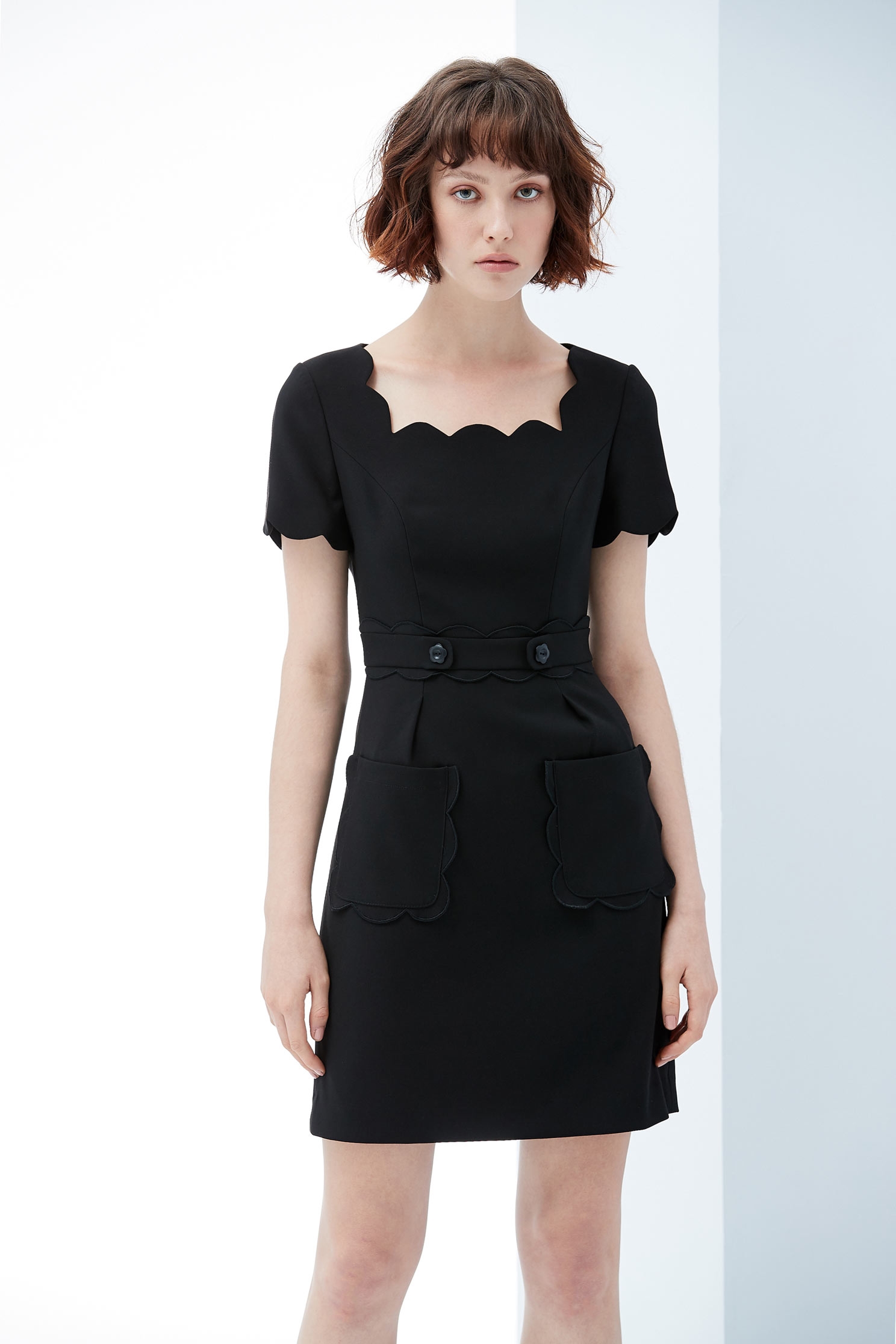 Elegant woman fashion dress,dress,shortsleevedress,blackdress