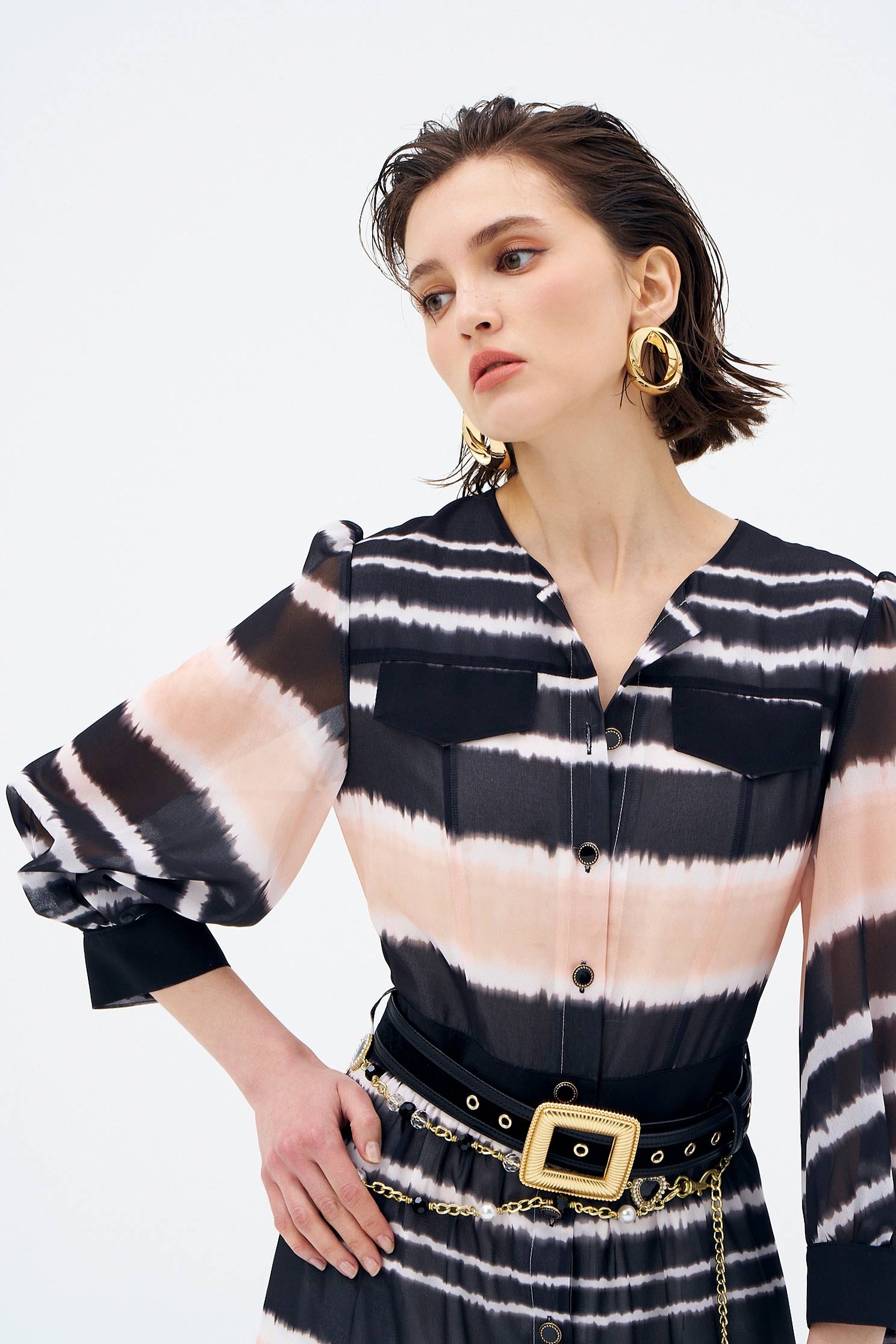 雙色綁染感印花雪紡長洋裝雙色綁染感印花雪紡長洋裝,一般洋裝,印花洋裝,小禮服,洋裝特輯,秋冬穿搭,雪紡,雪紡洋裝