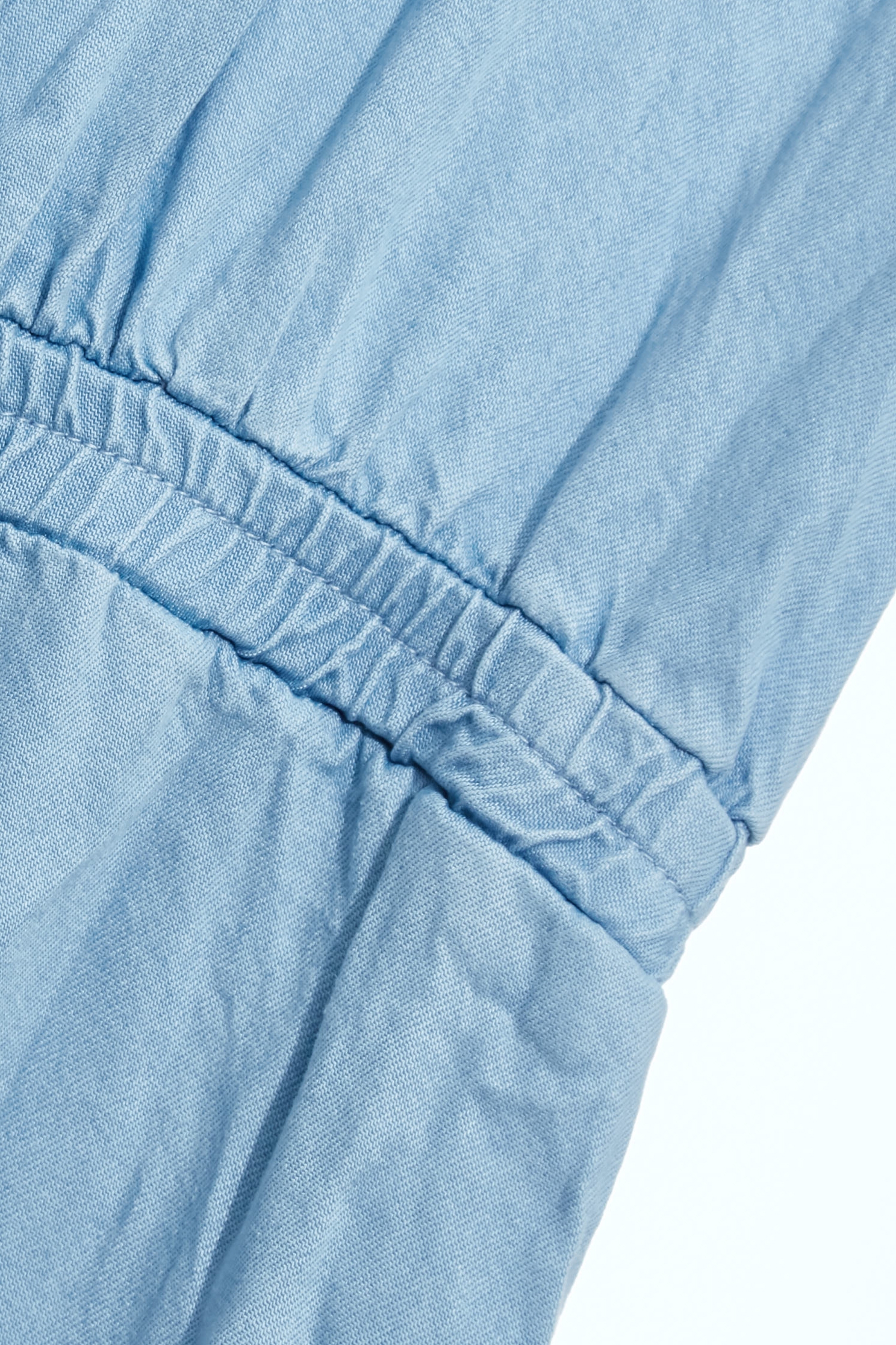 綴蕾絲天絲棉洋裝綴蕾絲天絲棉洋裝,小禮服,春夏穿搭,洋裝特輯,牛仔,洋裝,約會特輯,網裙,蕾絲,蕾絲洋裝,輕奢度假,輕奢渡假