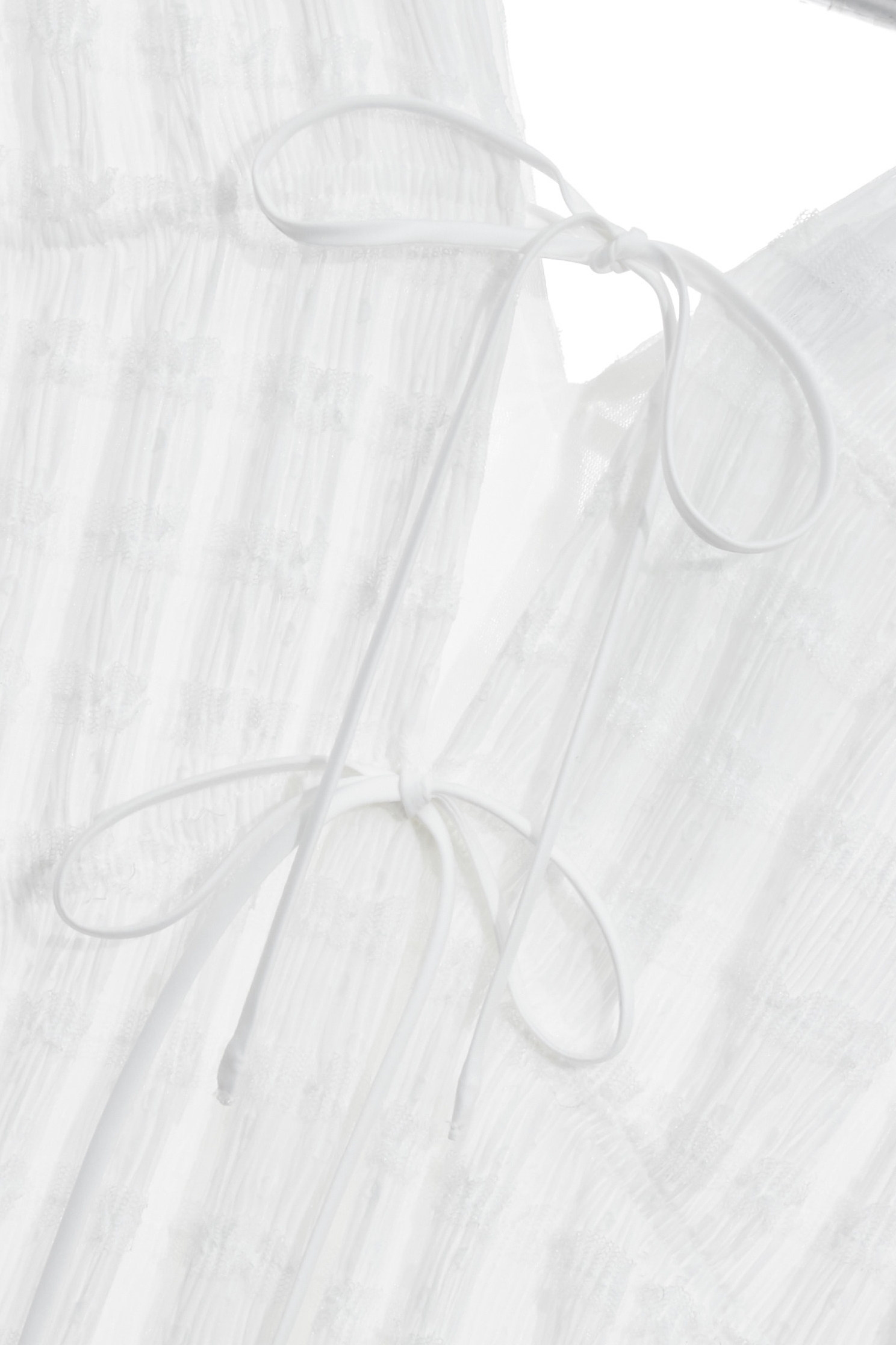 抽皺蕾射簍空花洋裝Pleated Detail Short Sleeve White Dress,一般洋裝,春夏穿搭,白色洋裝