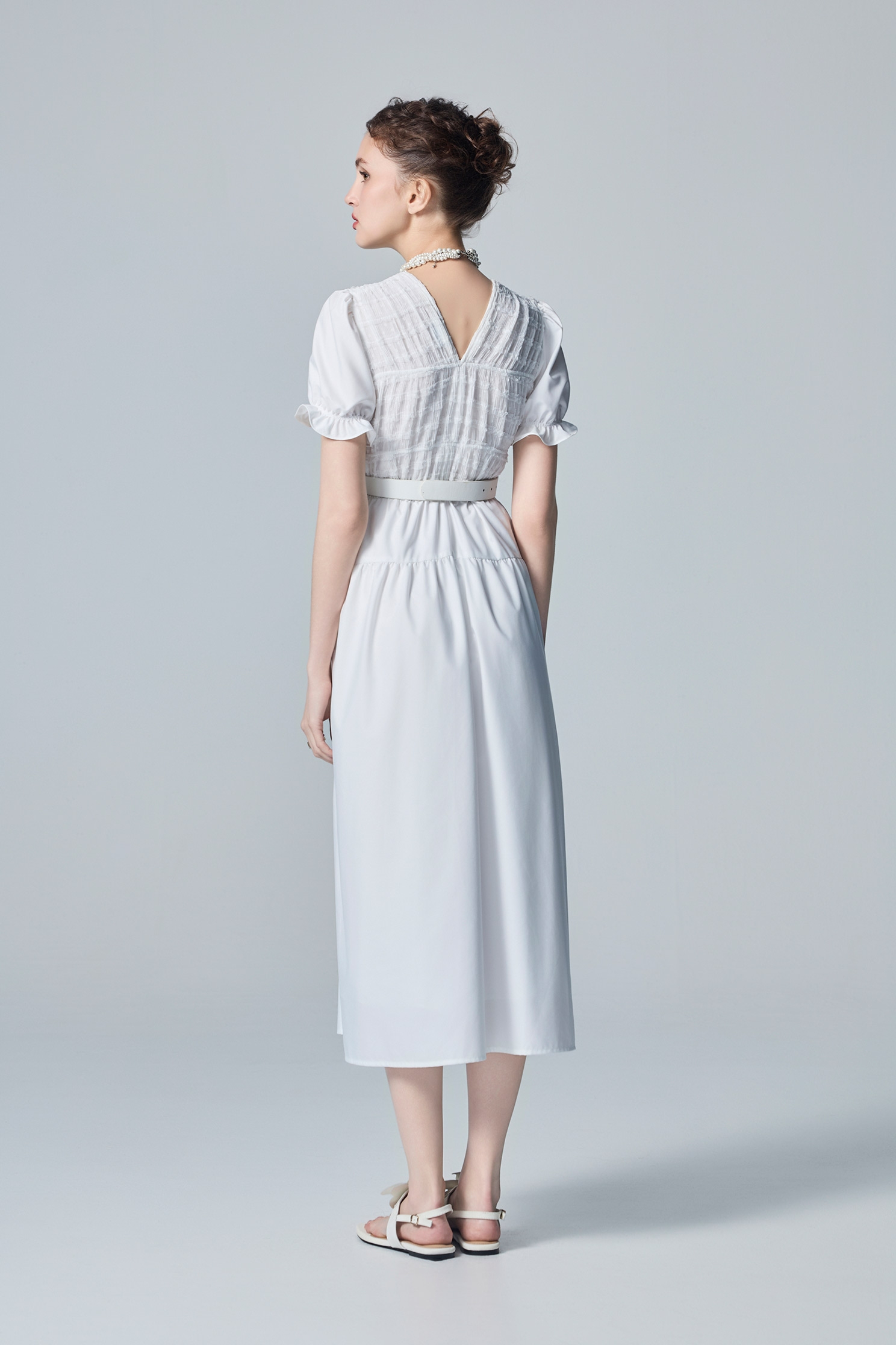 抽皺蕾射簍空花洋裝Pleated Detail Short Sleeve White Dress,一般洋裝,春夏穿搭,白色洋裝