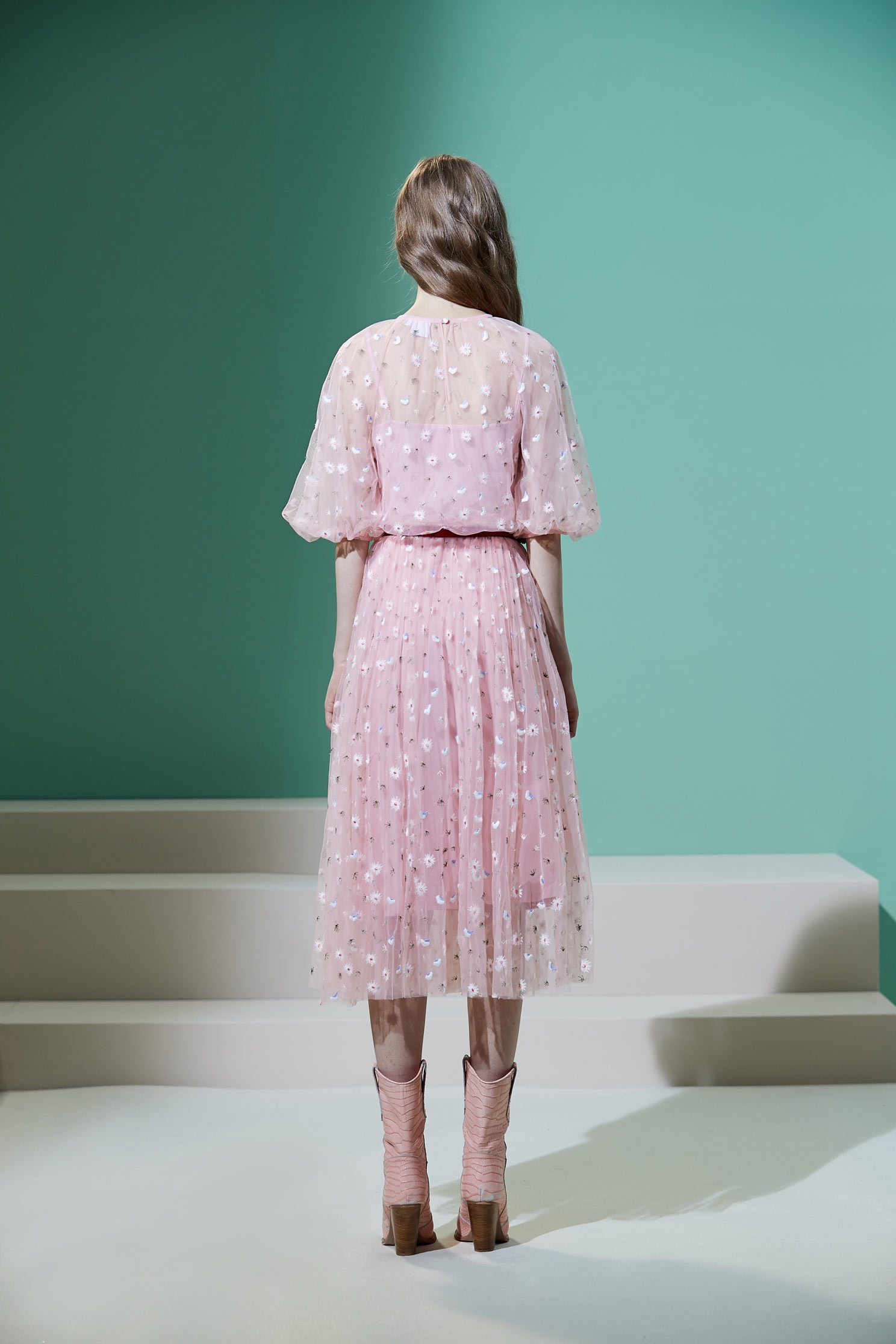 Embroidered breathable gauze dress,Dress,embroidery,刺繡洋裝,紗裙,Mesh,i-select,embroidered