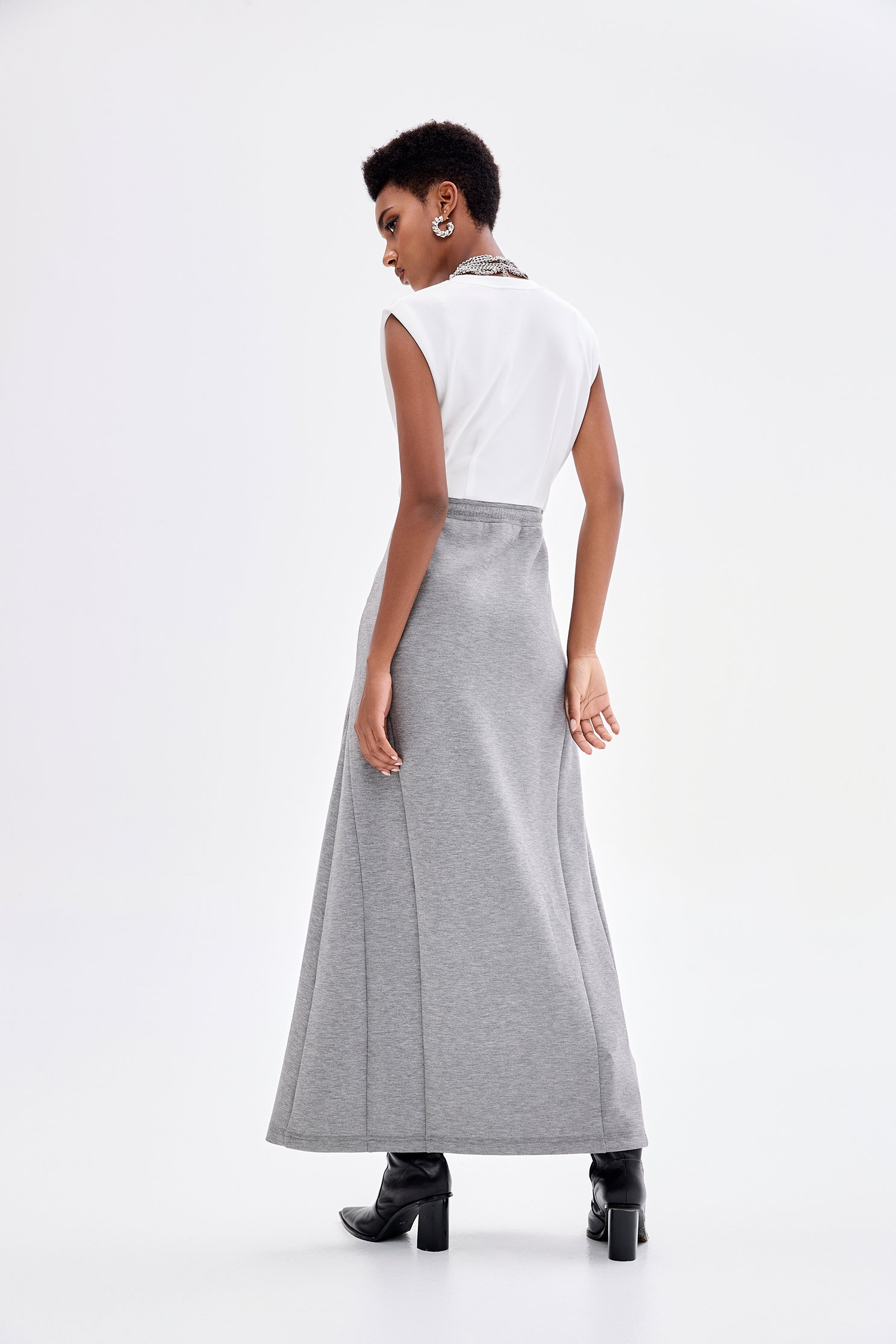 無袖撞色款抽繩洋裝無袖撞色款抽繩洋裝,一般洋裝,人氣商品,洋裝特輯,無袖洋裝,短袖洋裝,秋冬穿搭,長裙