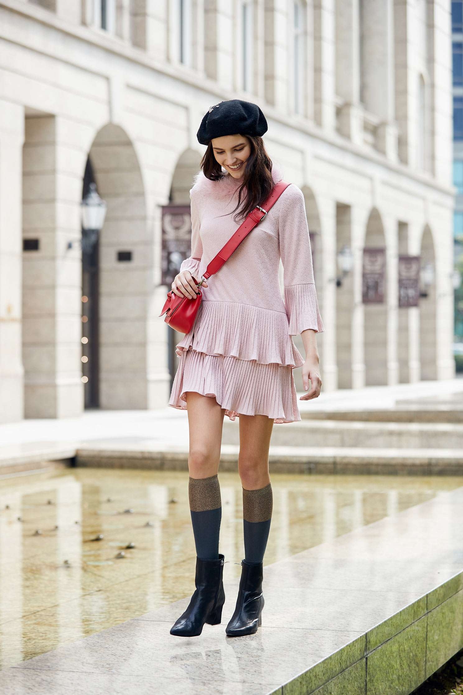 Dress with fleece at the neckline,cocktaildress,longsleevedress