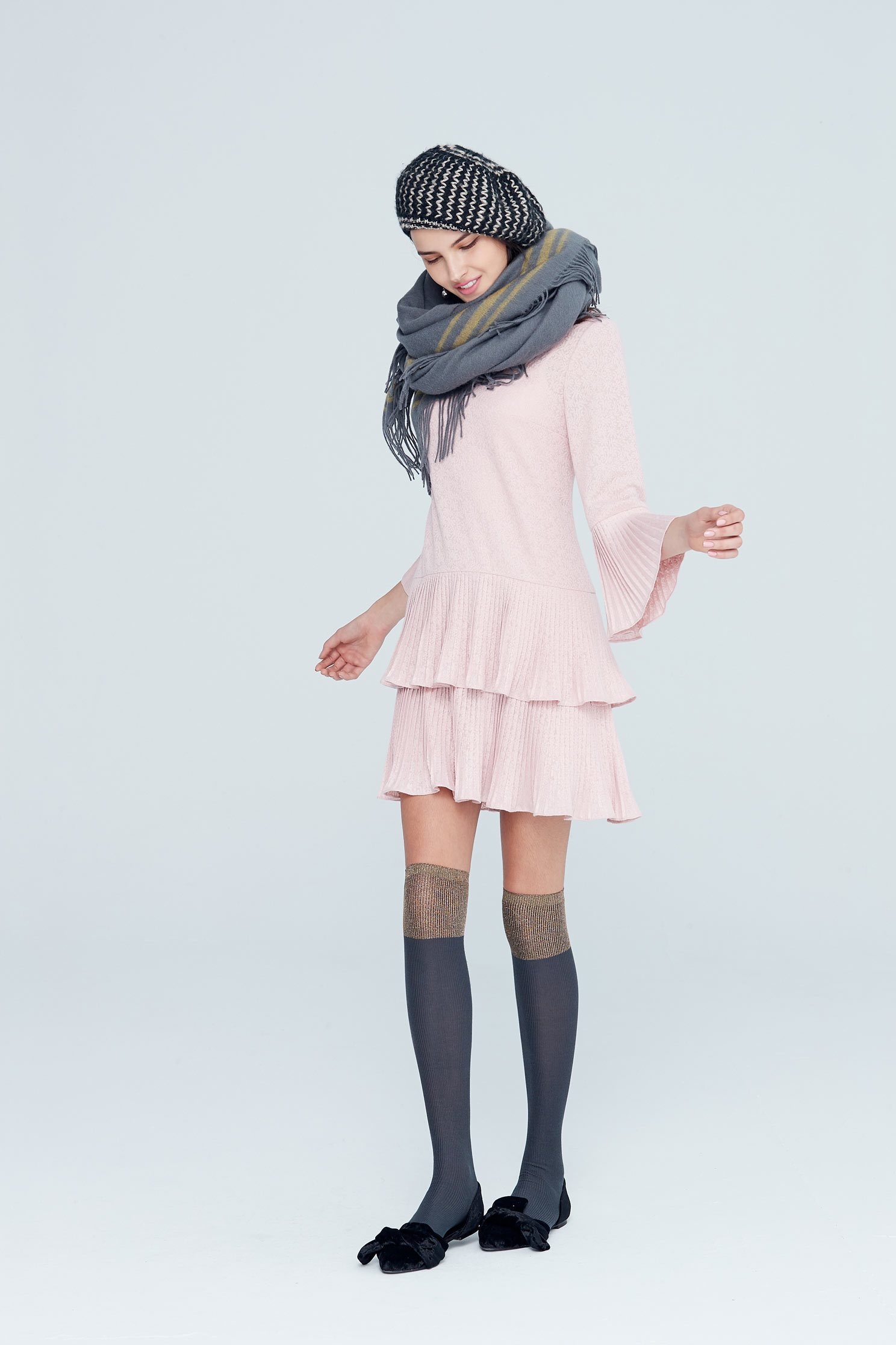Dress with fleece at the neckline,cocktaildress,longsleevedress
