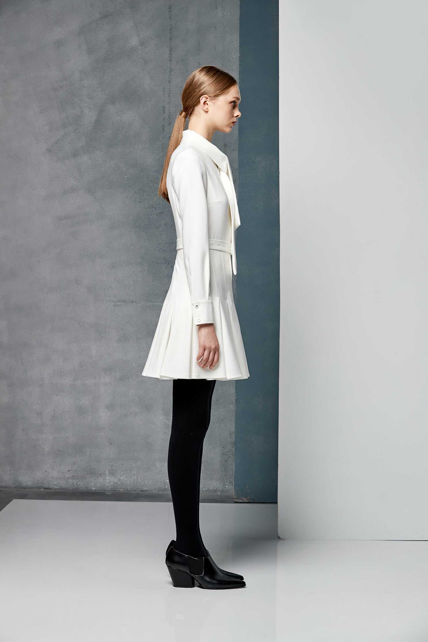 Elegant bow tie dress,dress,whitedress,pleats,pleatedskirt,longsleevedress