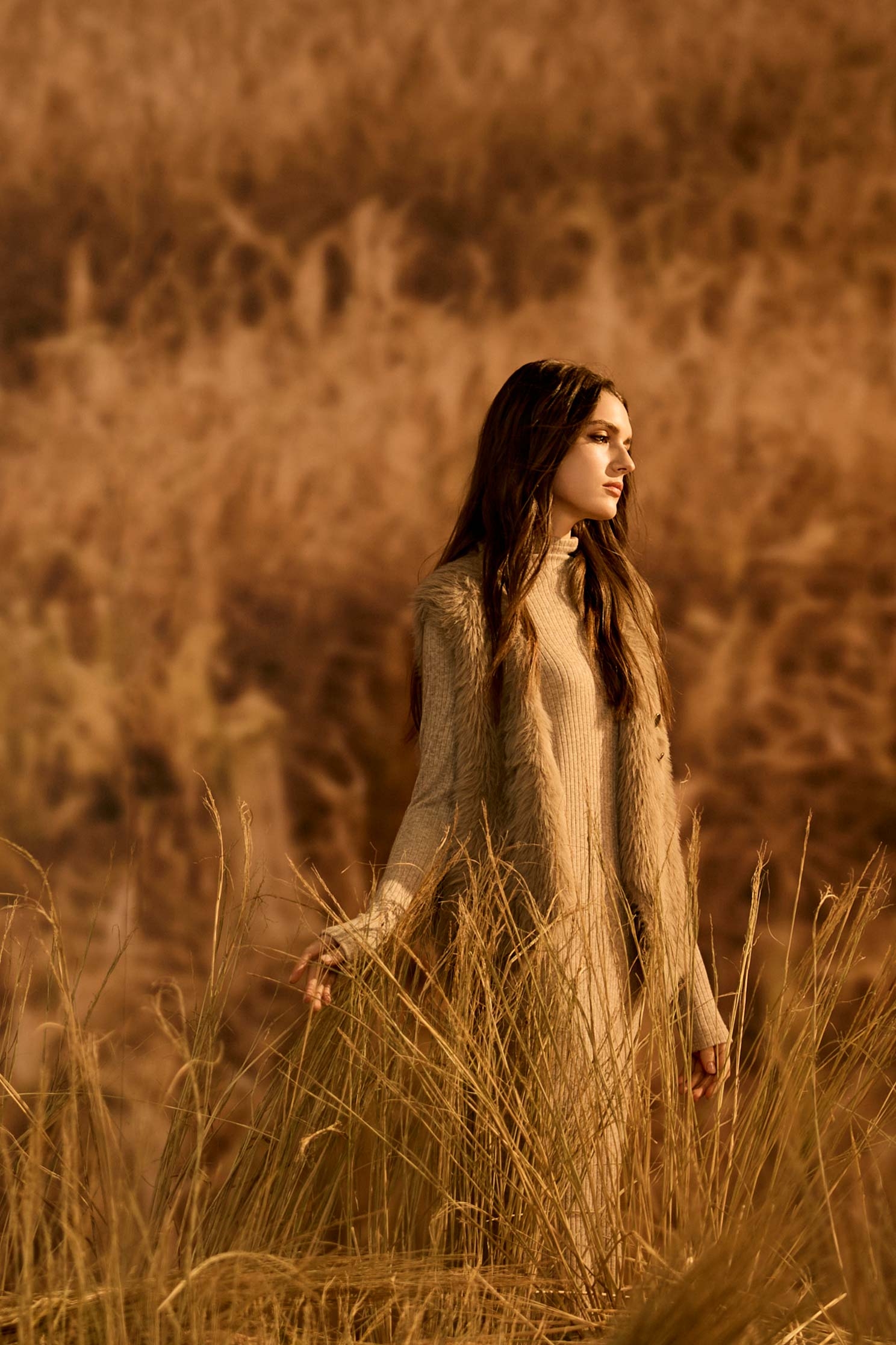 愛爾蘭奶油色針織長洋裝愛爾蘭奶油色針織長洋裝,人氣商品,小禮服,條紋,洋裝特輯,秋冬穿搭,針織,針織洋裝,長洋裝,長袖洋裝