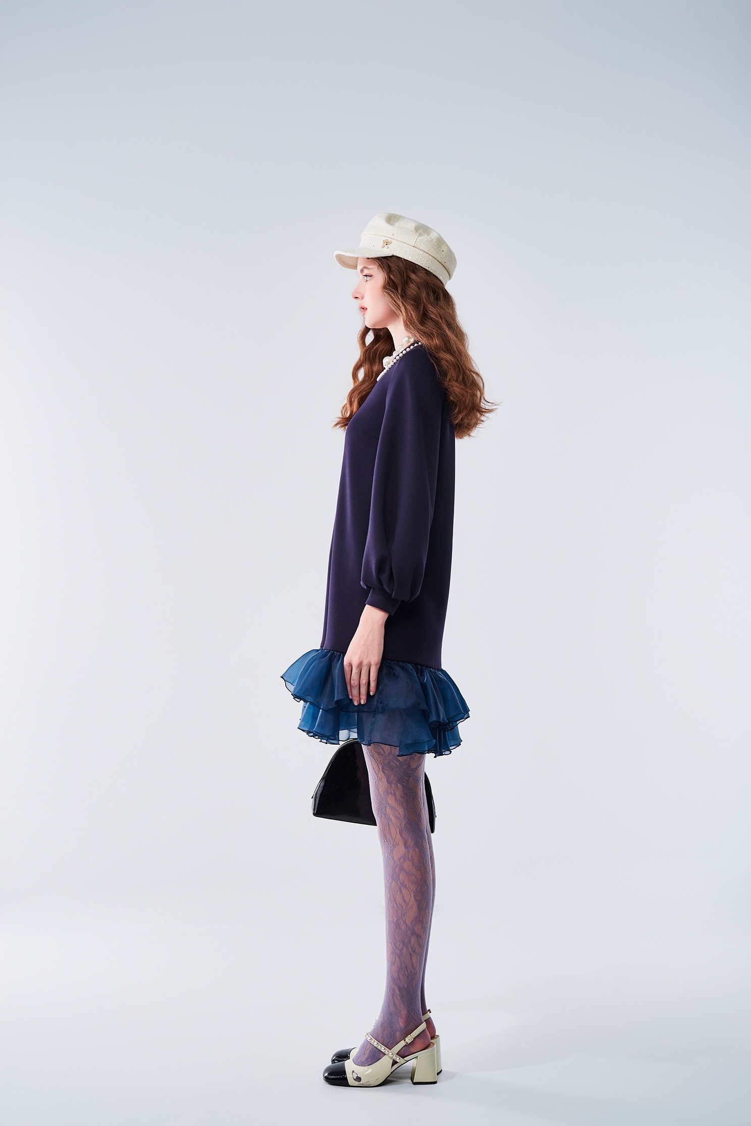 日式紫色光色荷葉擺洋裝日式紫色光色荷葉擺洋裝,一般洋裝,洋裝特輯,珍珠,秋冬穿搭,荷葉,長袖洋裝