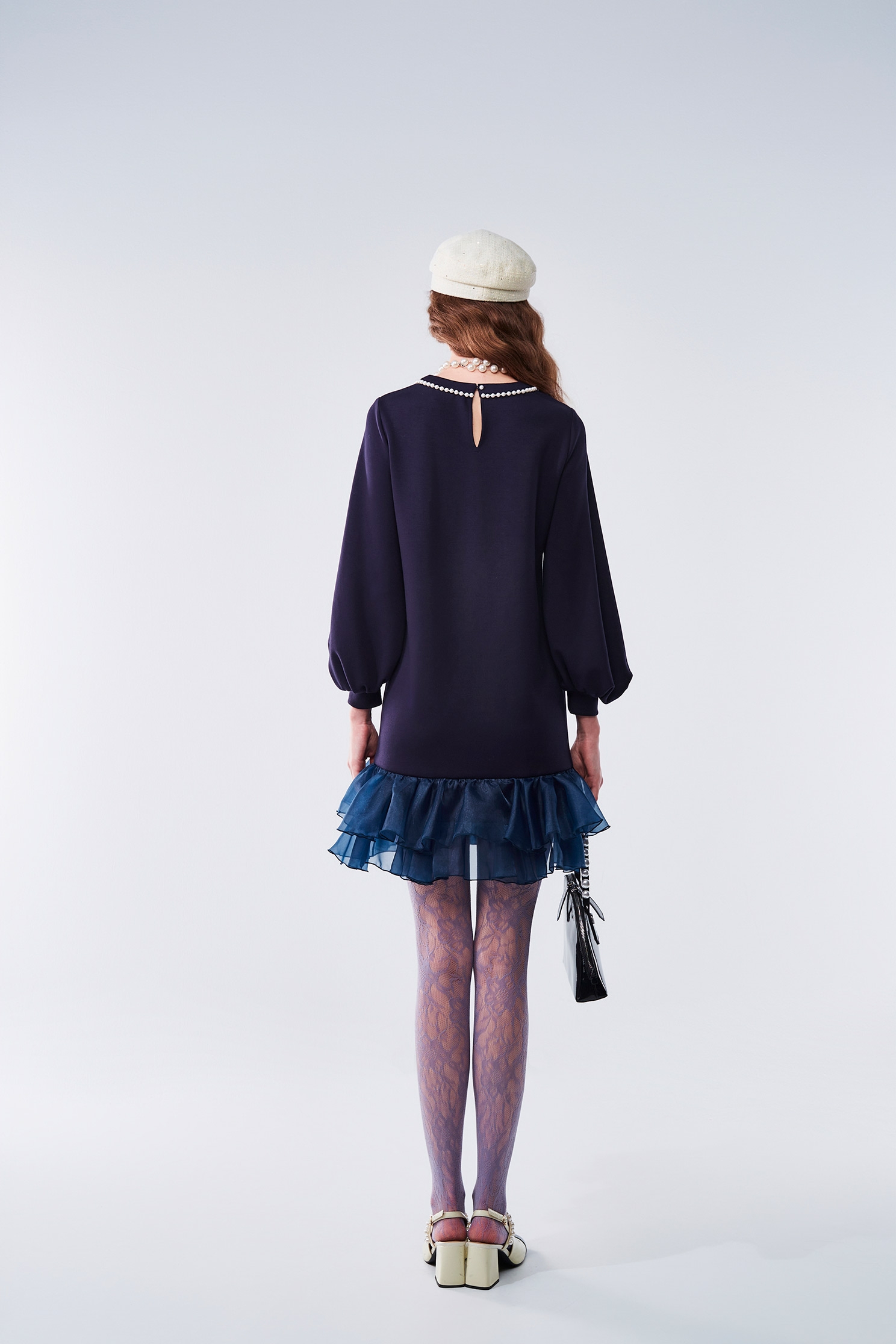 日式紫色光色荷葉擺洋裝日式紫色光色荷葉擺洋裝,一般洋裝,洋裝特輯,珍珠,秋冬穿搭,荷葉,長袖洋裝