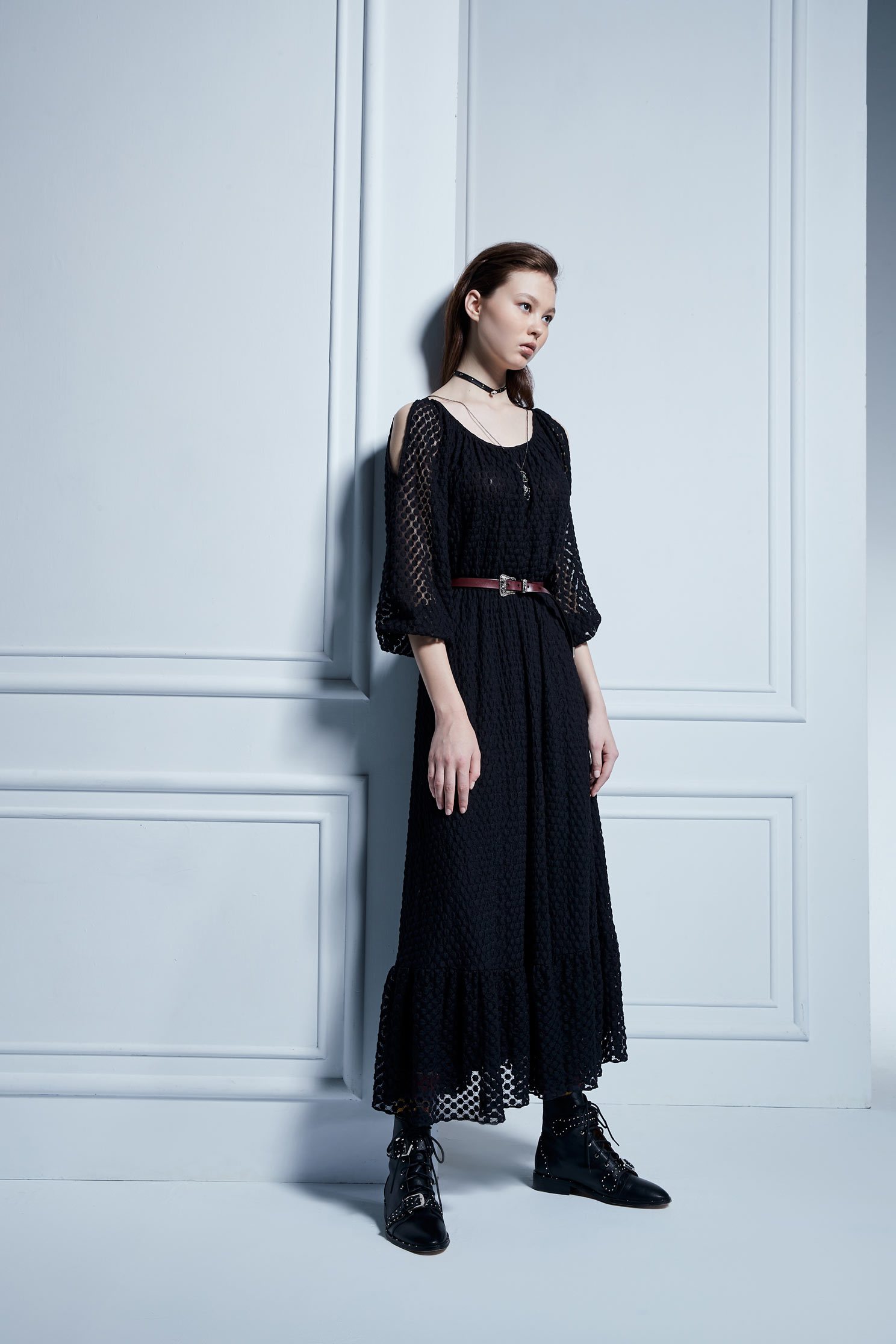 dot dress WITH CUT-OUT SHOULDERS,U-neck dress,Cocktail Dress,Lace,Lace Dress,透膚洋裝,長袖洋裝,Black dress