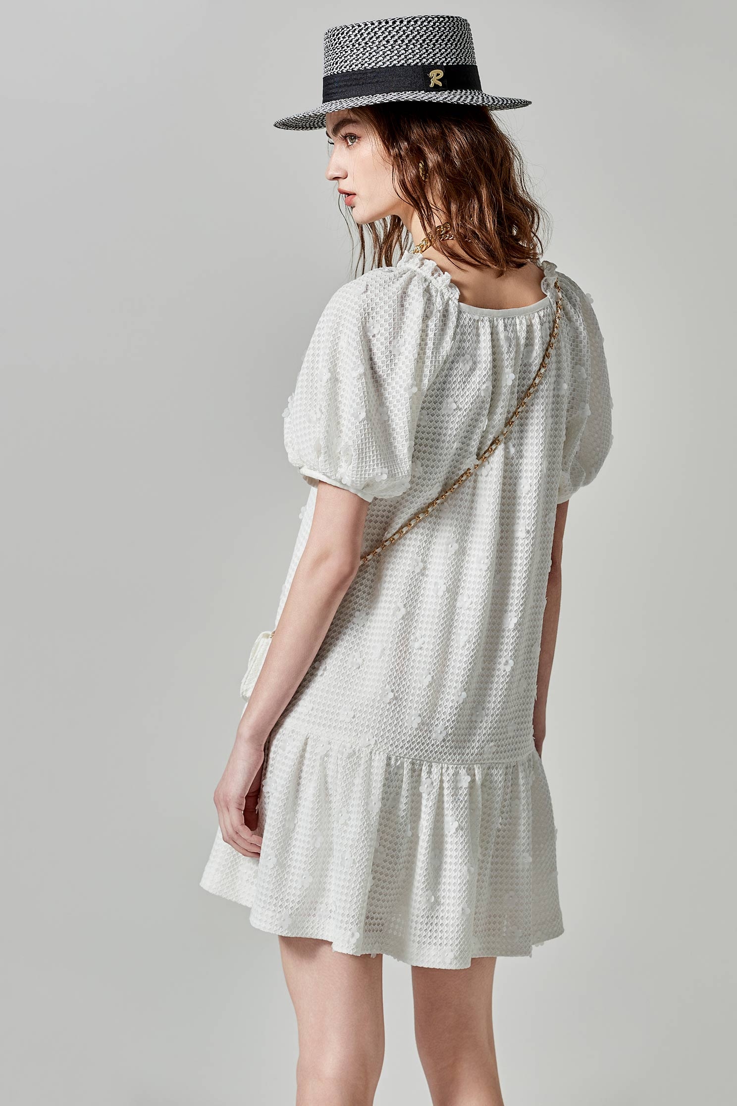 光學白渡假小洋裝光學白渡假小洋裝,一般洋裝,春夏穿搭,格紋,洋裝特輯,短袖洋裝