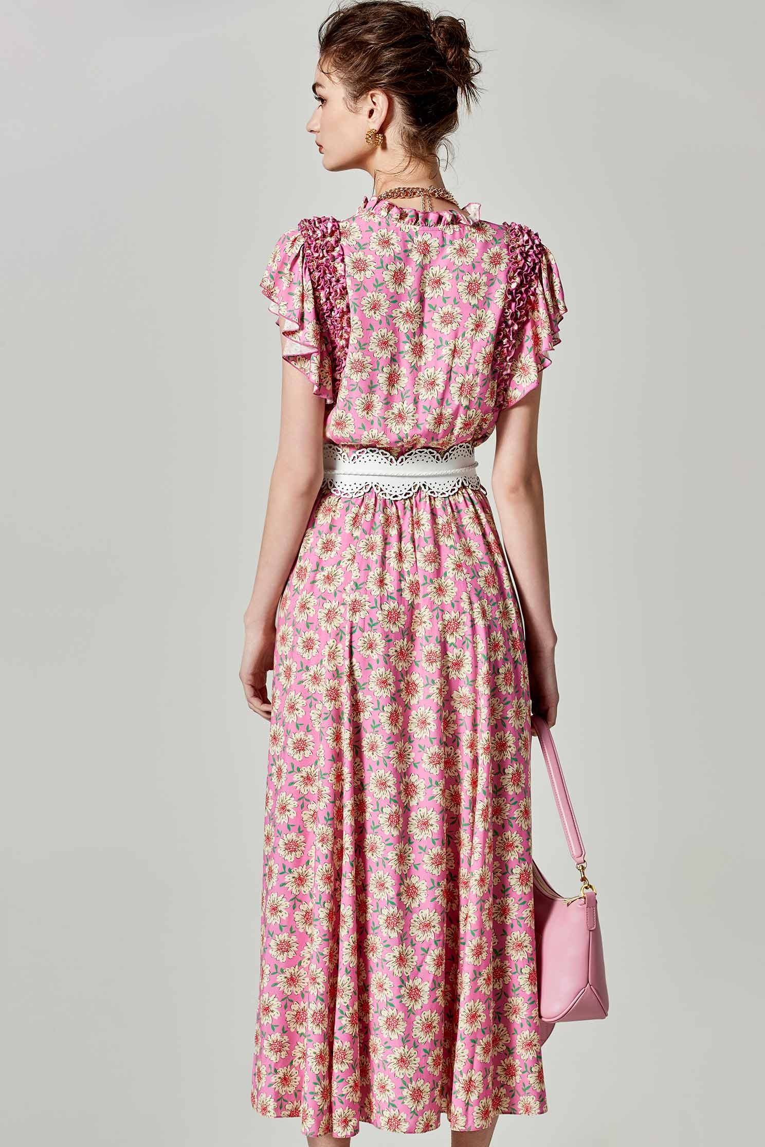 織錦渡假風印花洋裝織錦渡假風印花洋裝,V領洋裝,一般洋裝,人氣商品,印花洋裝,春夏穿搭,洋裝特輯,短袖洋裝,約會特輯,花花世界,荷葉,長洋裝