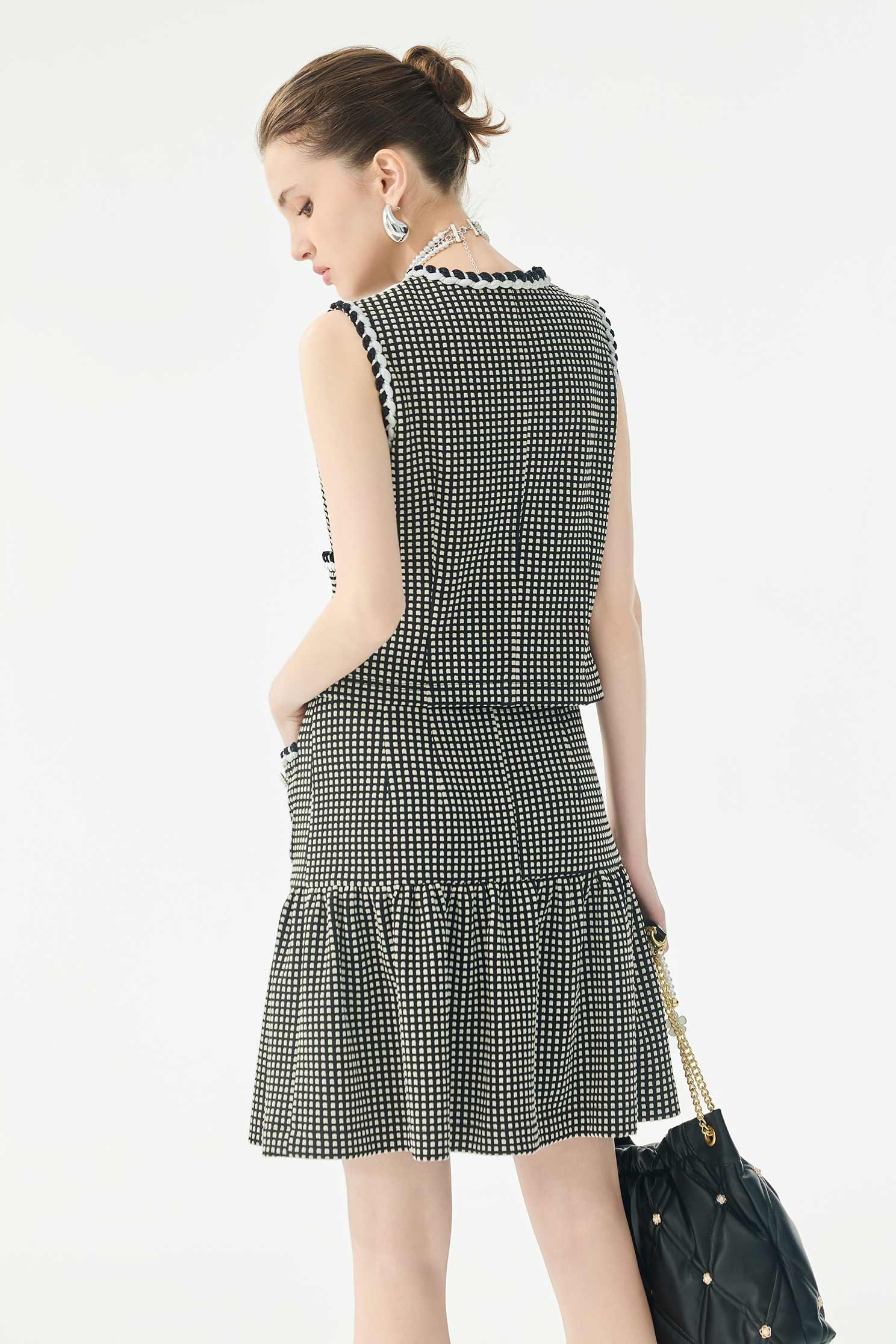 黑白格開襟背心式外套黑白格開襟背心式外套,一般外套,一般背心,一般背心馬甲,外套,春夏穿搭,背心