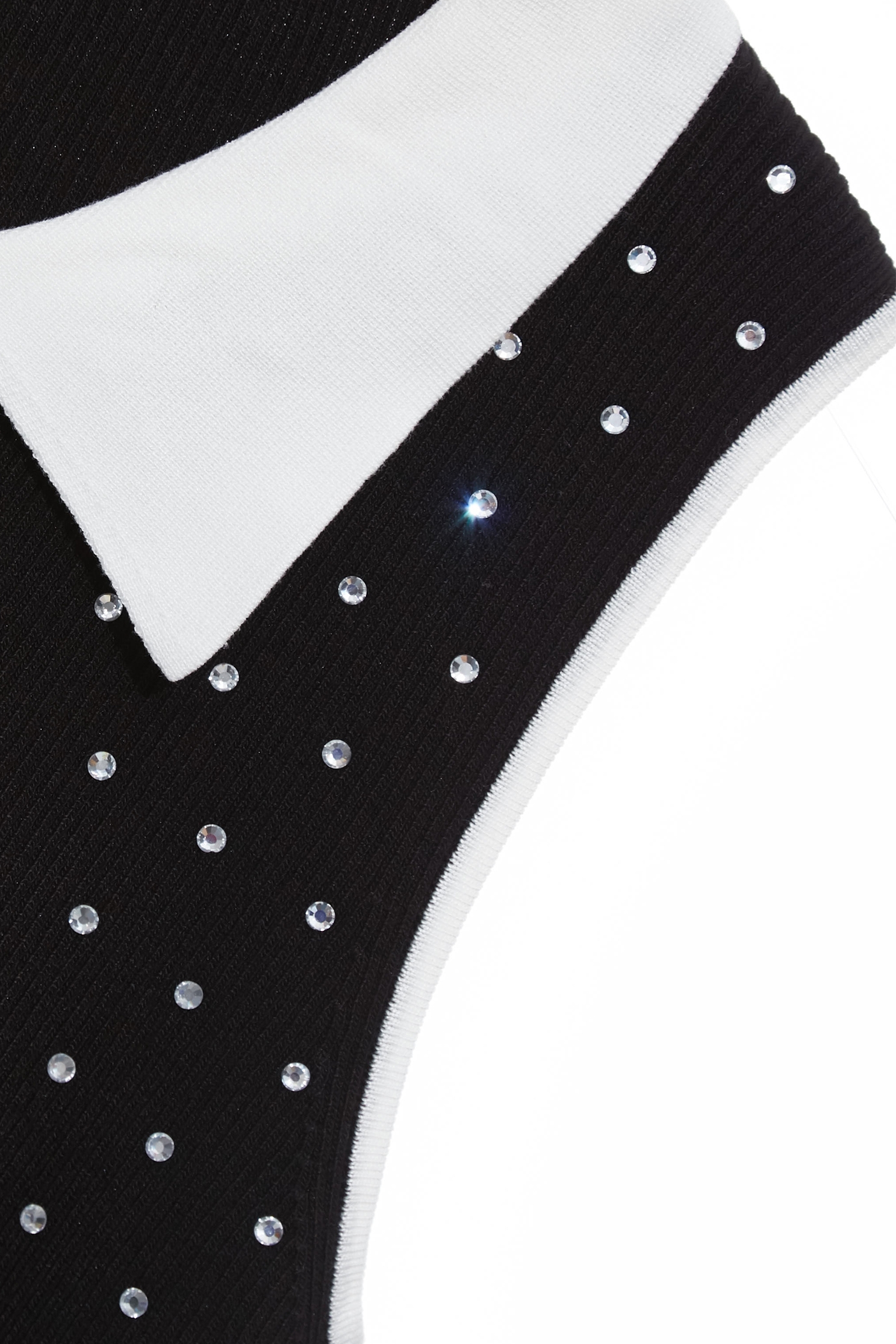 黑白配色燙鑽針織背心黑白配色燙鑽針織背心,一般背心,一般背心馬甲,春夏穿搭,白色背心,背心,針織,針織背心,黑色背心