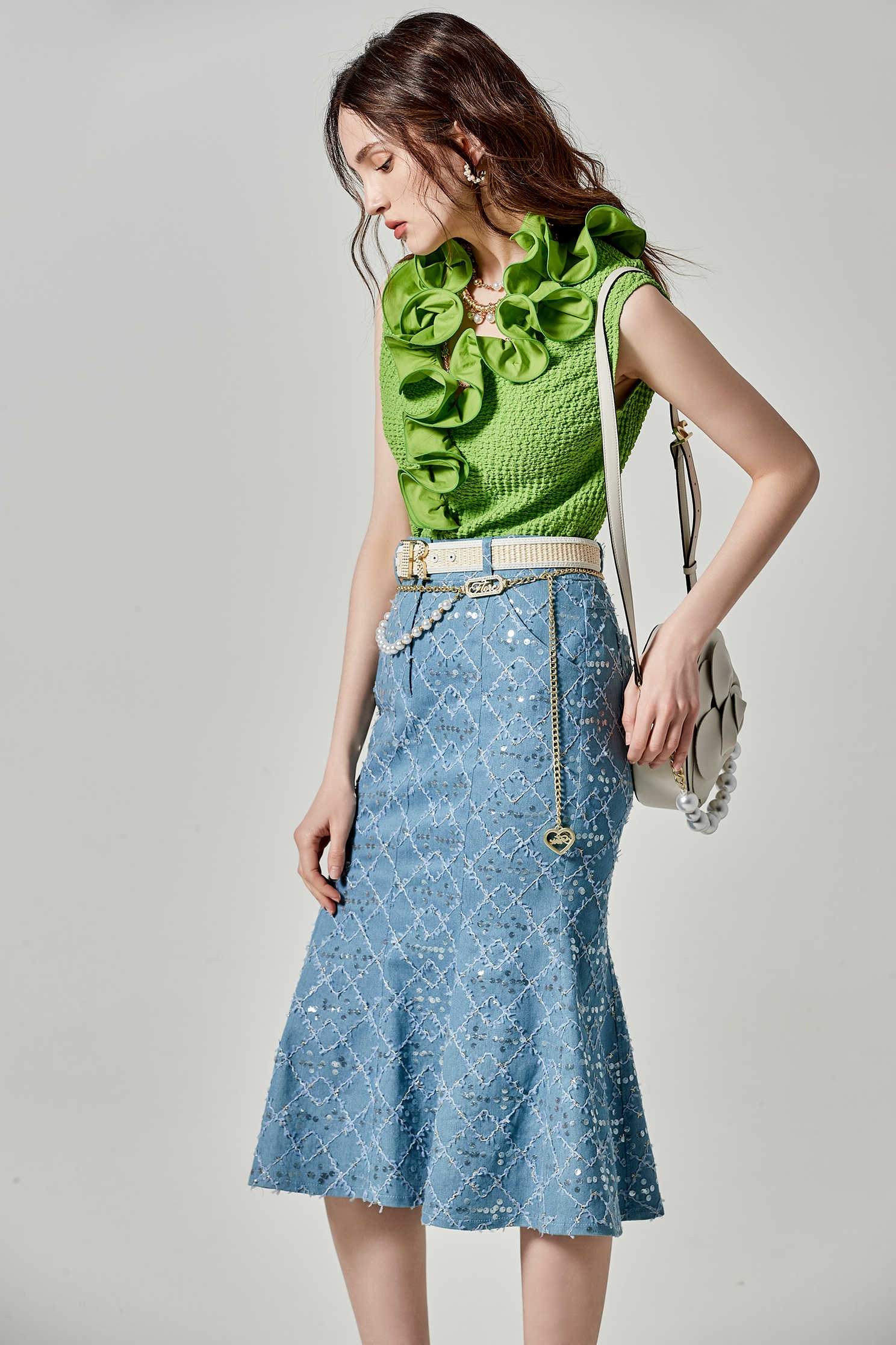 翡翠綠異材質荷葉上衣翡翠綠異材質荷葉上衣,一般背心,一般背心馬甲,上衣,春夏穿搭,背心,荷葉