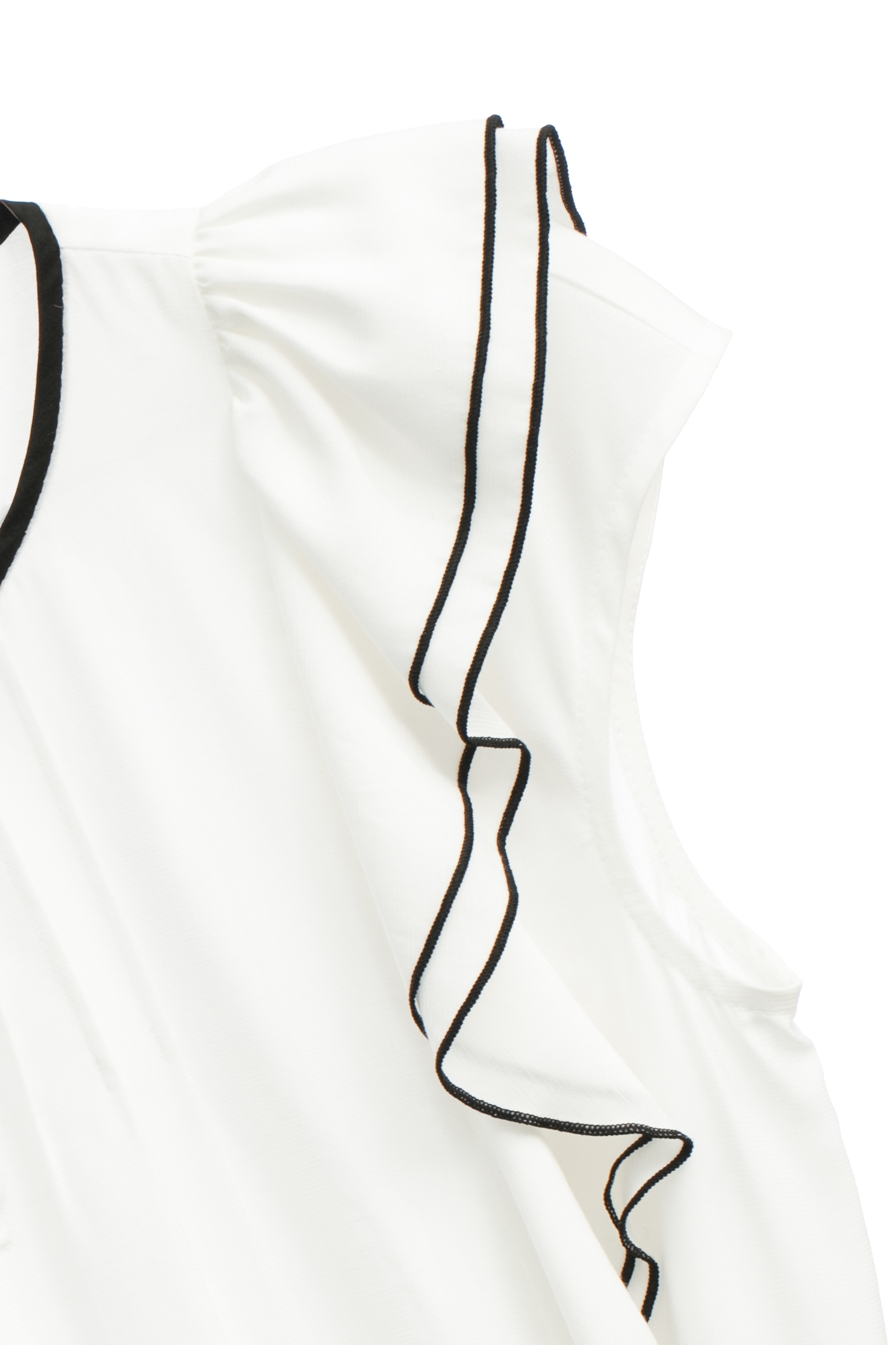 黑白配色柔美荷葉上衣黑白配色柔美荷葉上衣,一般背心,一般背心馬甲,上衣,人氣商品,春夏穿搭,白色背心,背心,荷葉