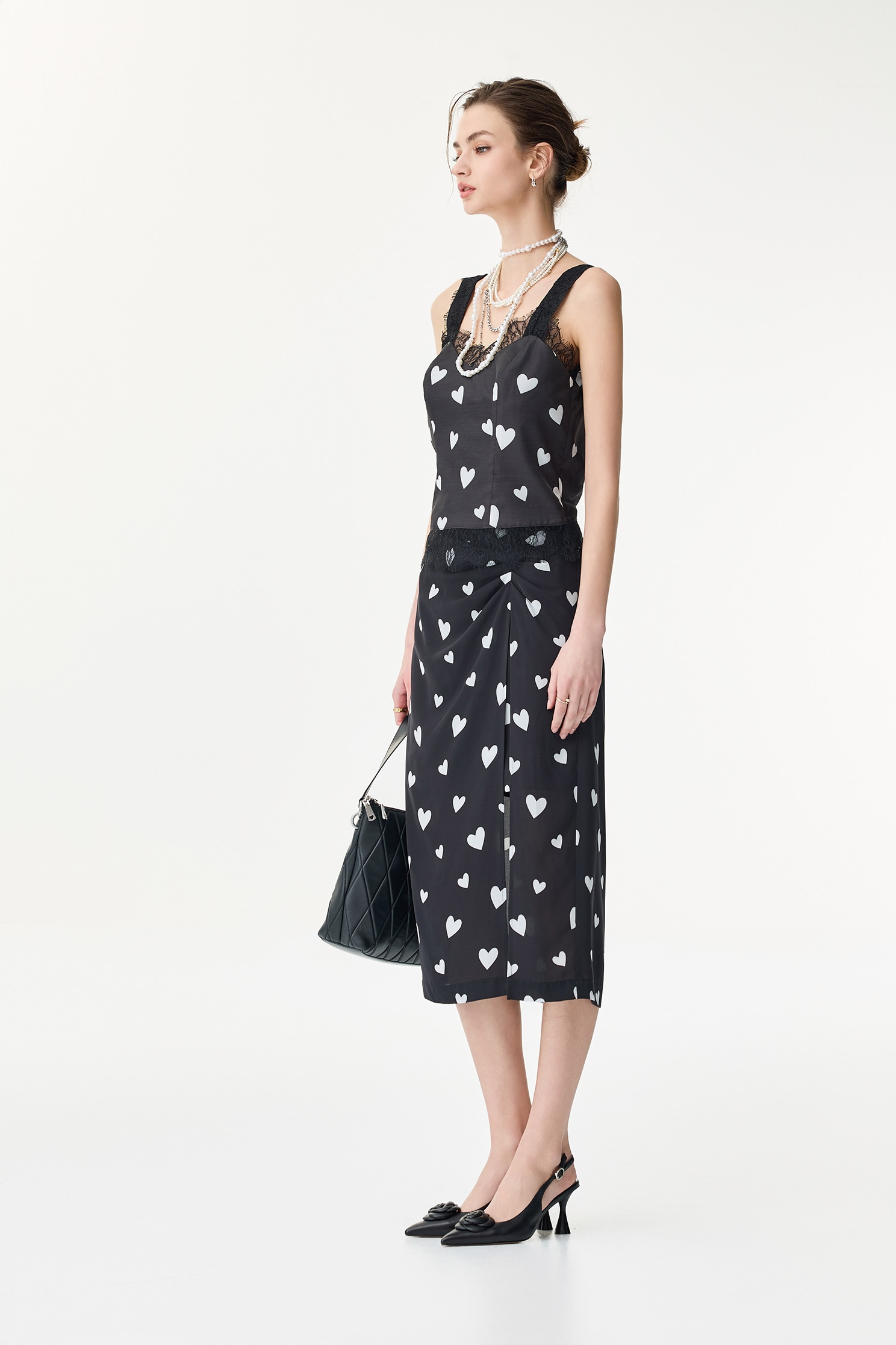 滿天心蕾絲小背心滿天心蕾絲小背心,一般背心,一般背心馬甲,春夏穿搭,時髦成套搭配,背心,蕾絲,蕾絲背心