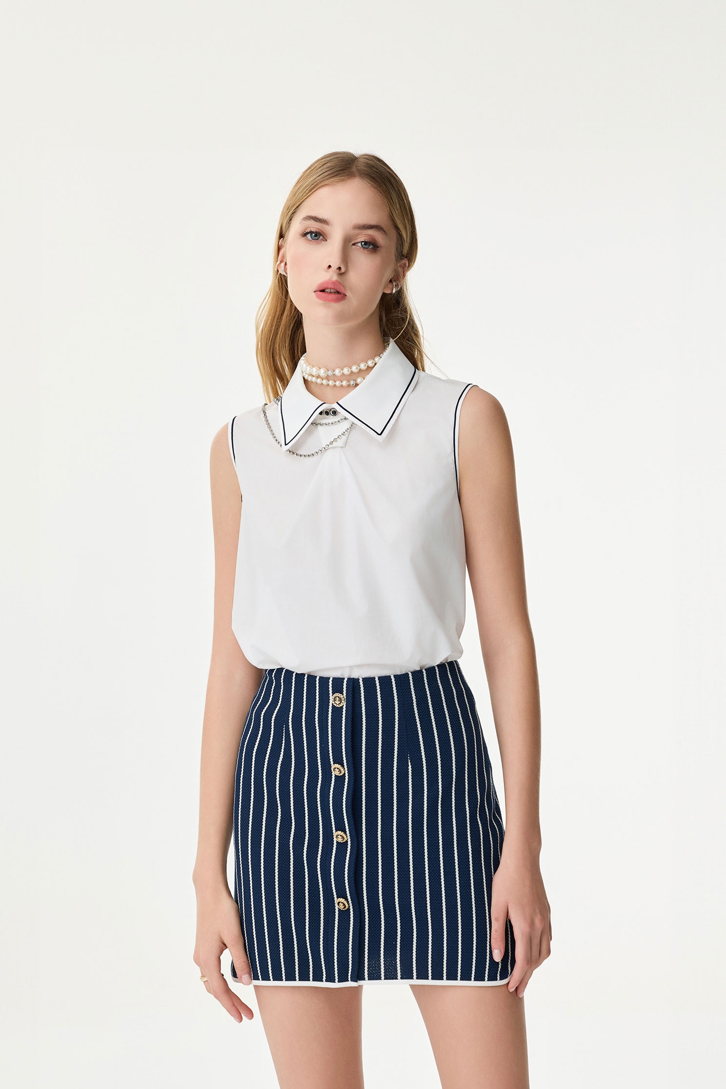 綴領帶結單品上衣綴領帶結單品上衣,一般背心,一般背心馬甲,上班OL穿搭,上衣,春夏穿搭,白色背心